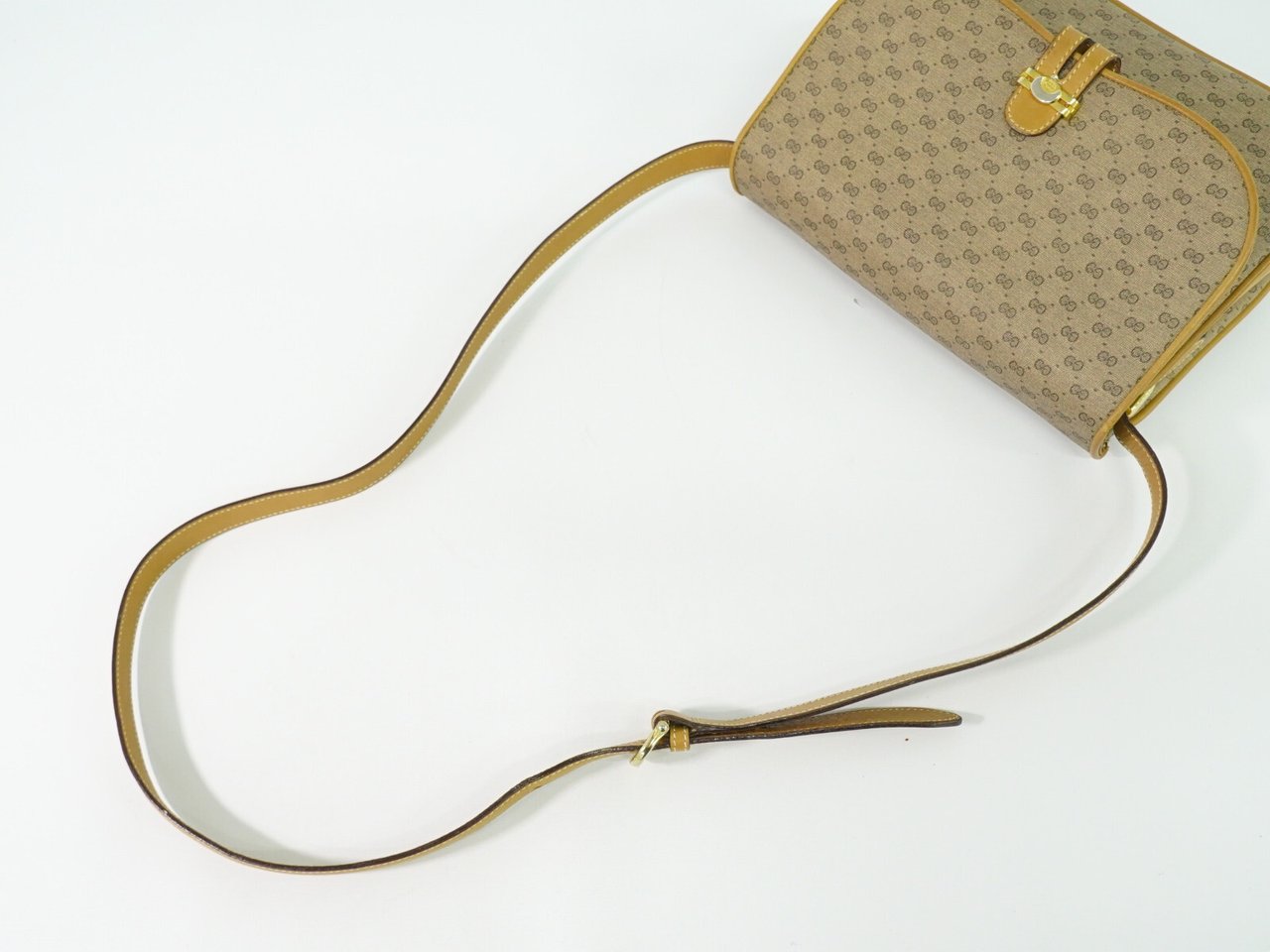 Gucci Gucci GG Marmont Pouch Crossbody Bag Leather Mini Beige