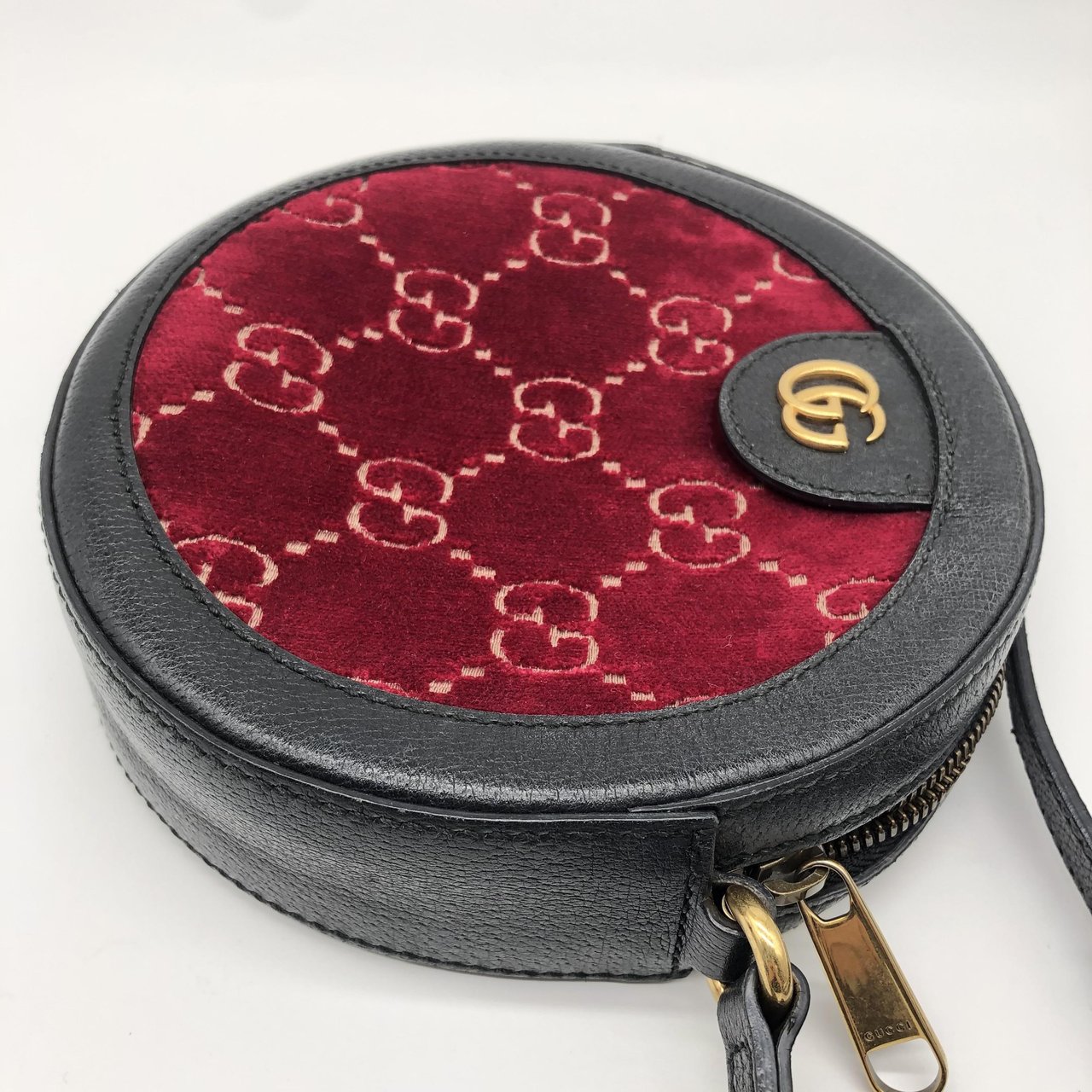 Gucci GG Marmont Round Velvet and Leather Divers