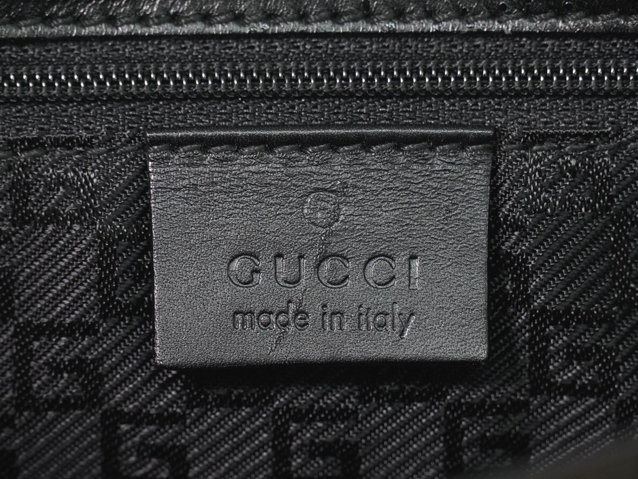 Gucci Gucci Tiger Head Shoulder bag Suede Bruin