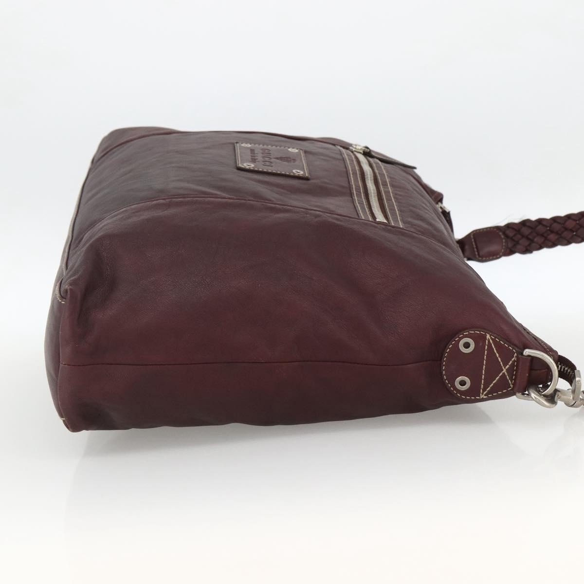 Gucci Logo Crest Messenger Leather Large Divers