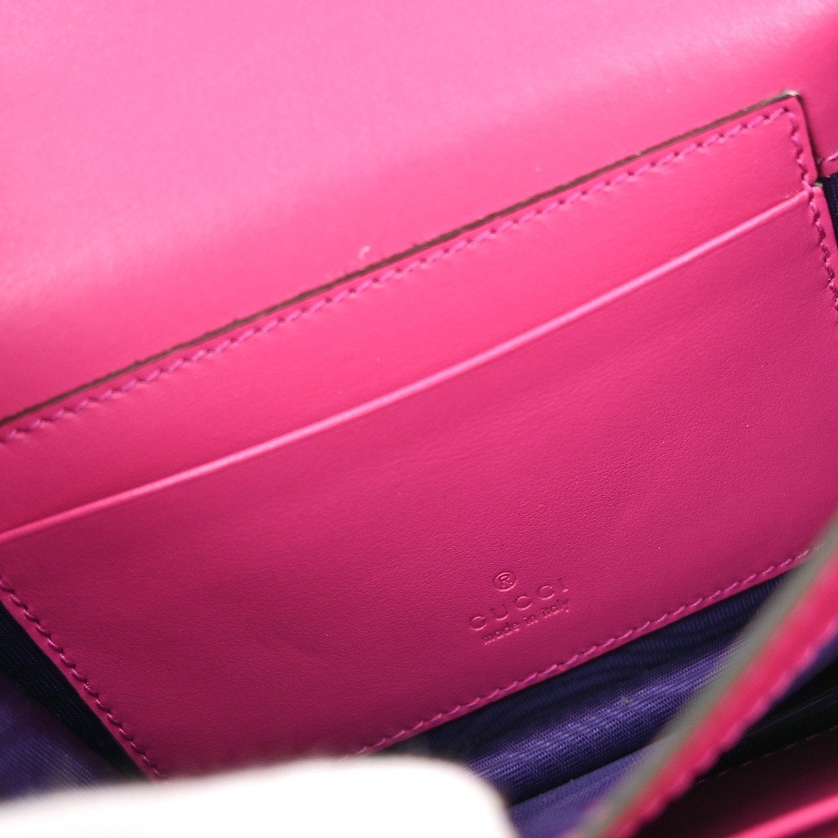 Gucci Gucci Petite GG Marmont Chain Wallet GG Matelasse Leather Mini Roze