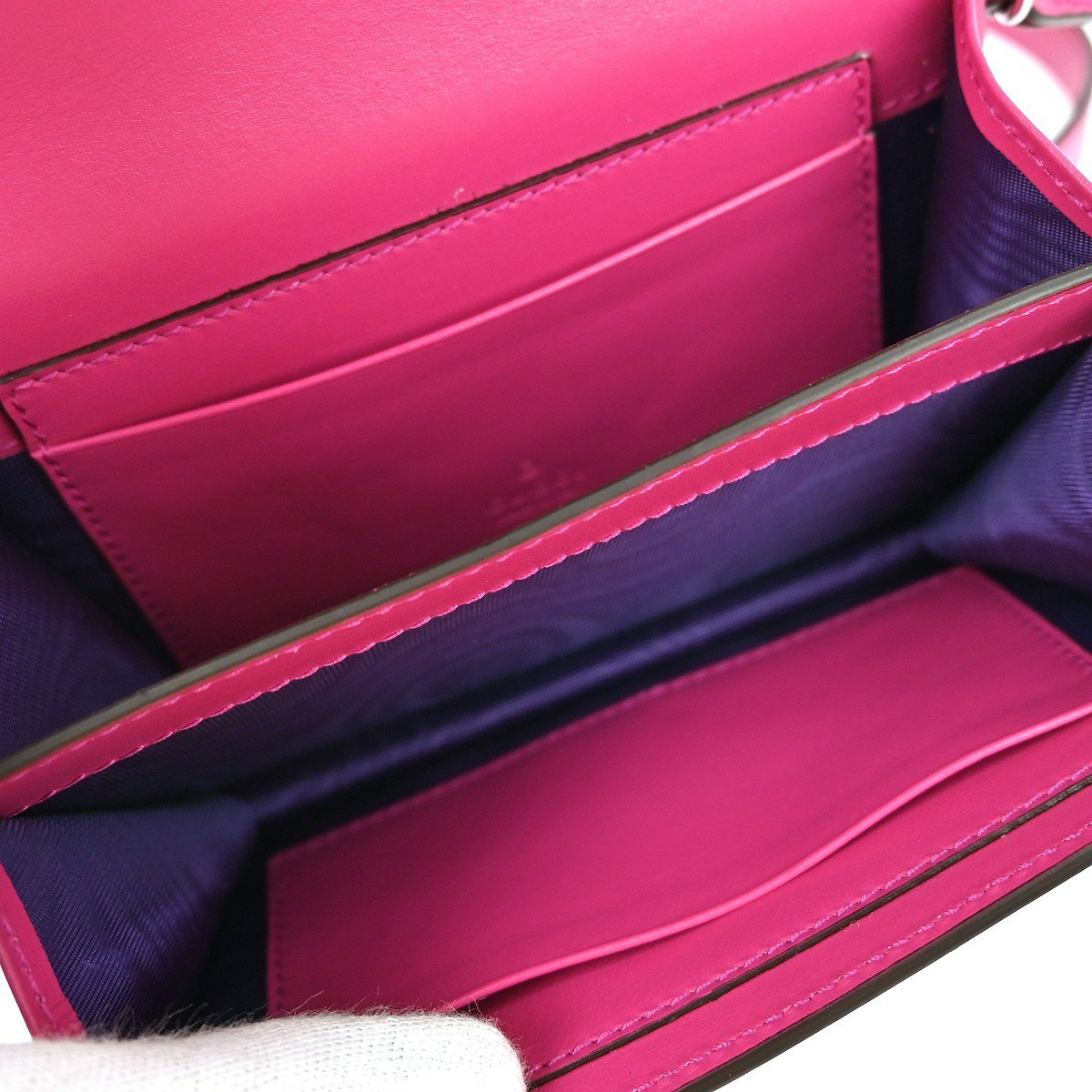 Gucci Gucci Petite GG Marmont Chain Wallet GG Matelasse Leather Mini Roze