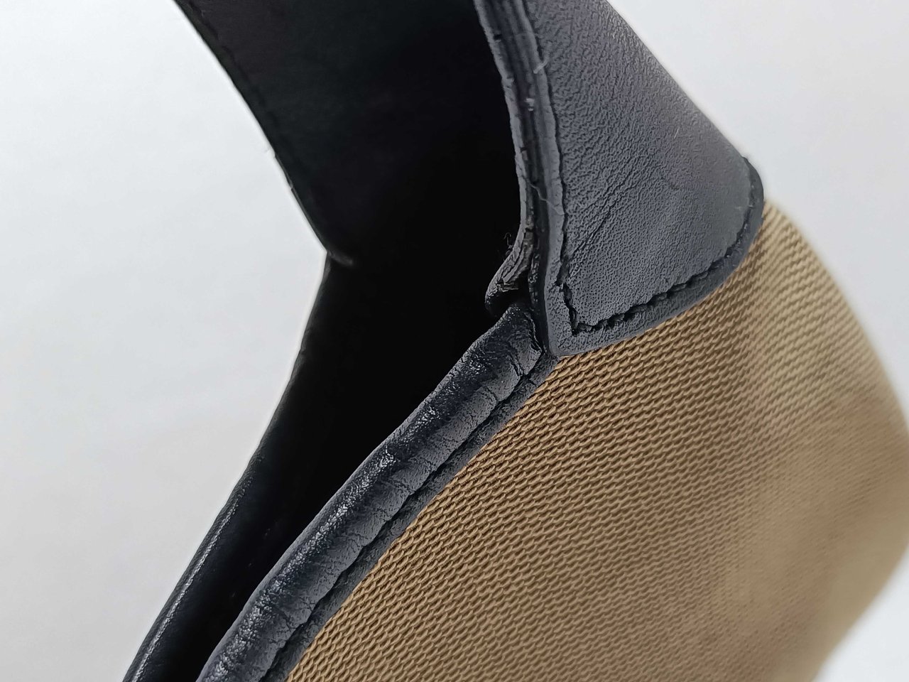 Gucci Vintage Jackie Canvas Large Beige