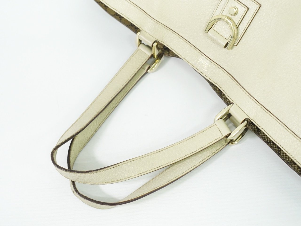 Gucci Gucci Abbey Leather with Gold hardware Divers