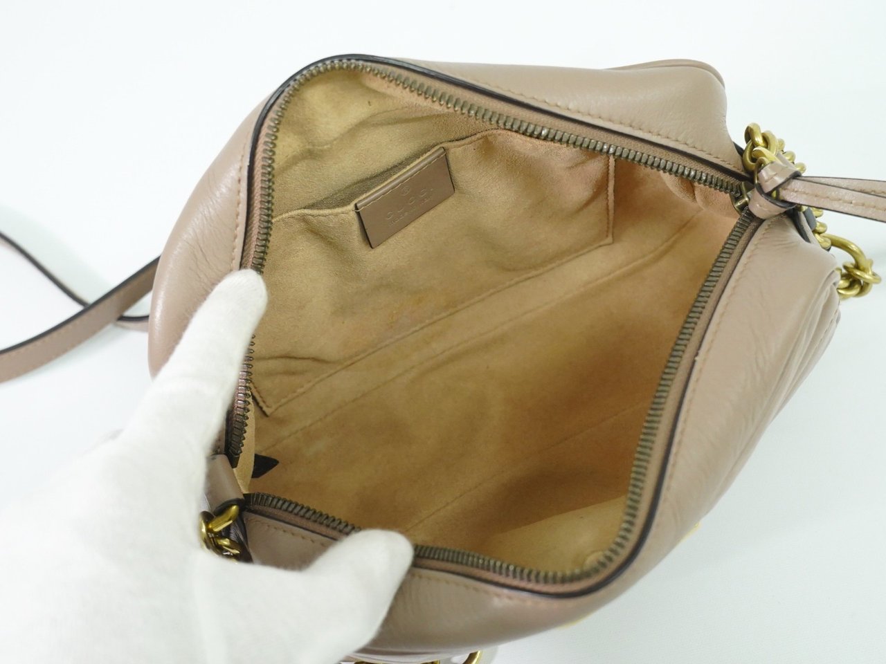 Gucci Gucci GG Marmont Shoulder Bag Matelasse Leather Small Beige