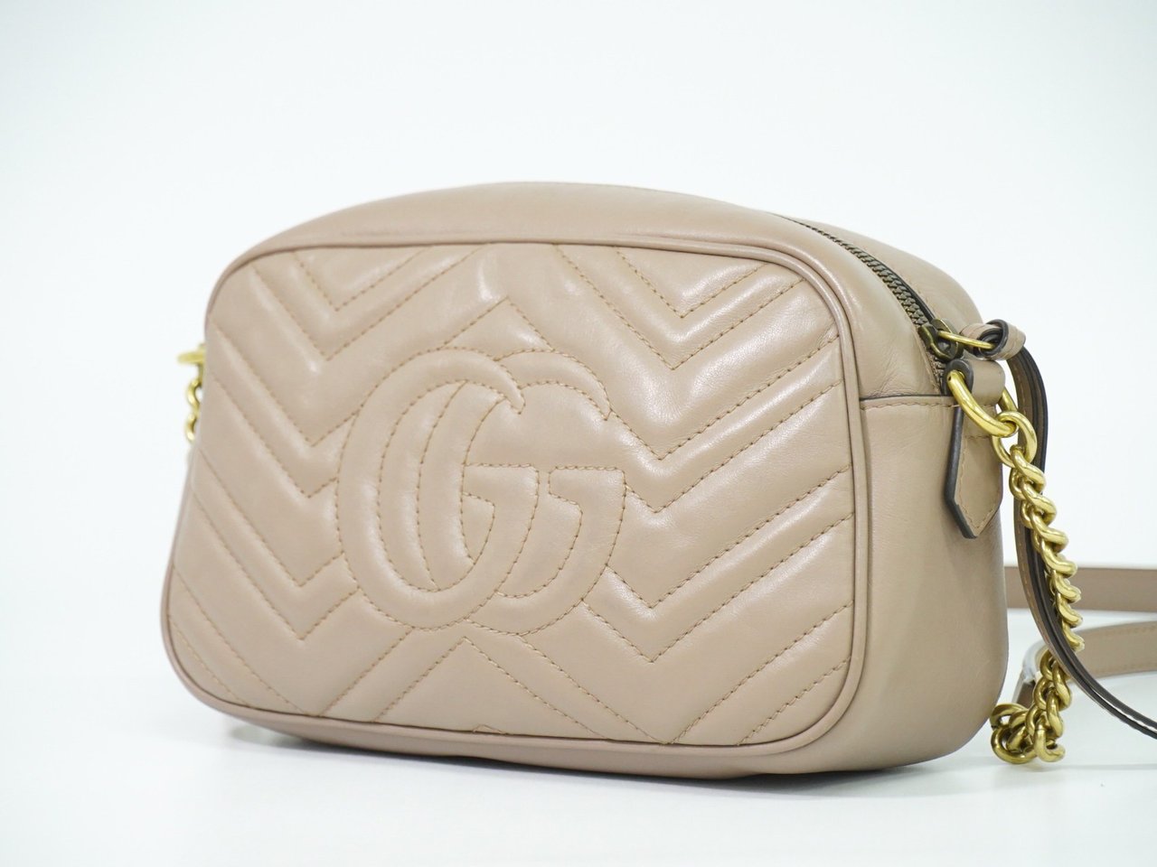 Gucci Gucci GG Marmont Shoulder Bag Matelasse Leather Small Beige