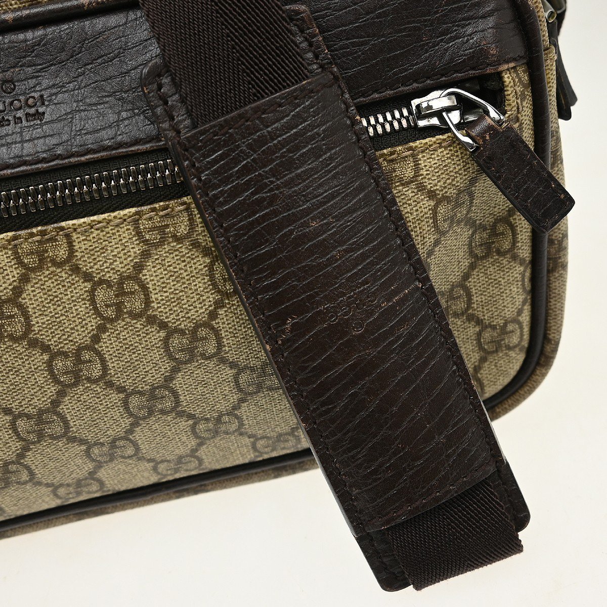 Gucci Front Zip Pocket Messenger GG Coated Canvas Medium Beige