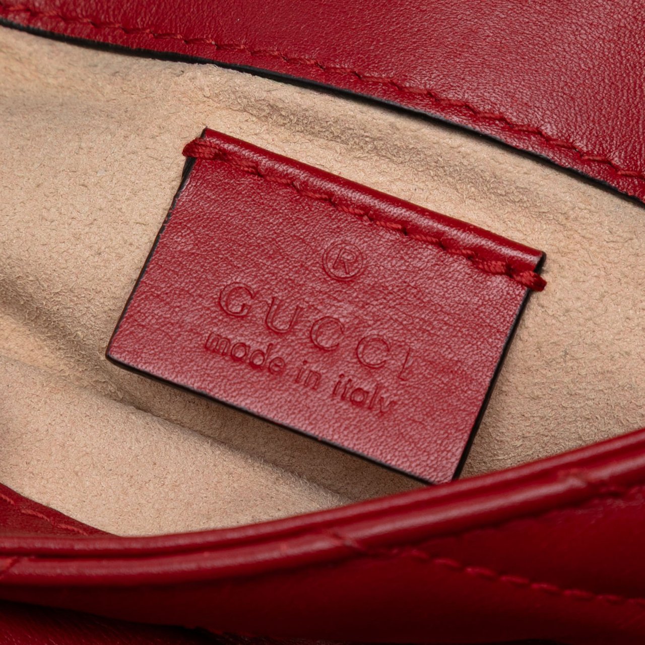 Gucci Mini GG Marmont Matelasse Leather Flap Crossbody Rood