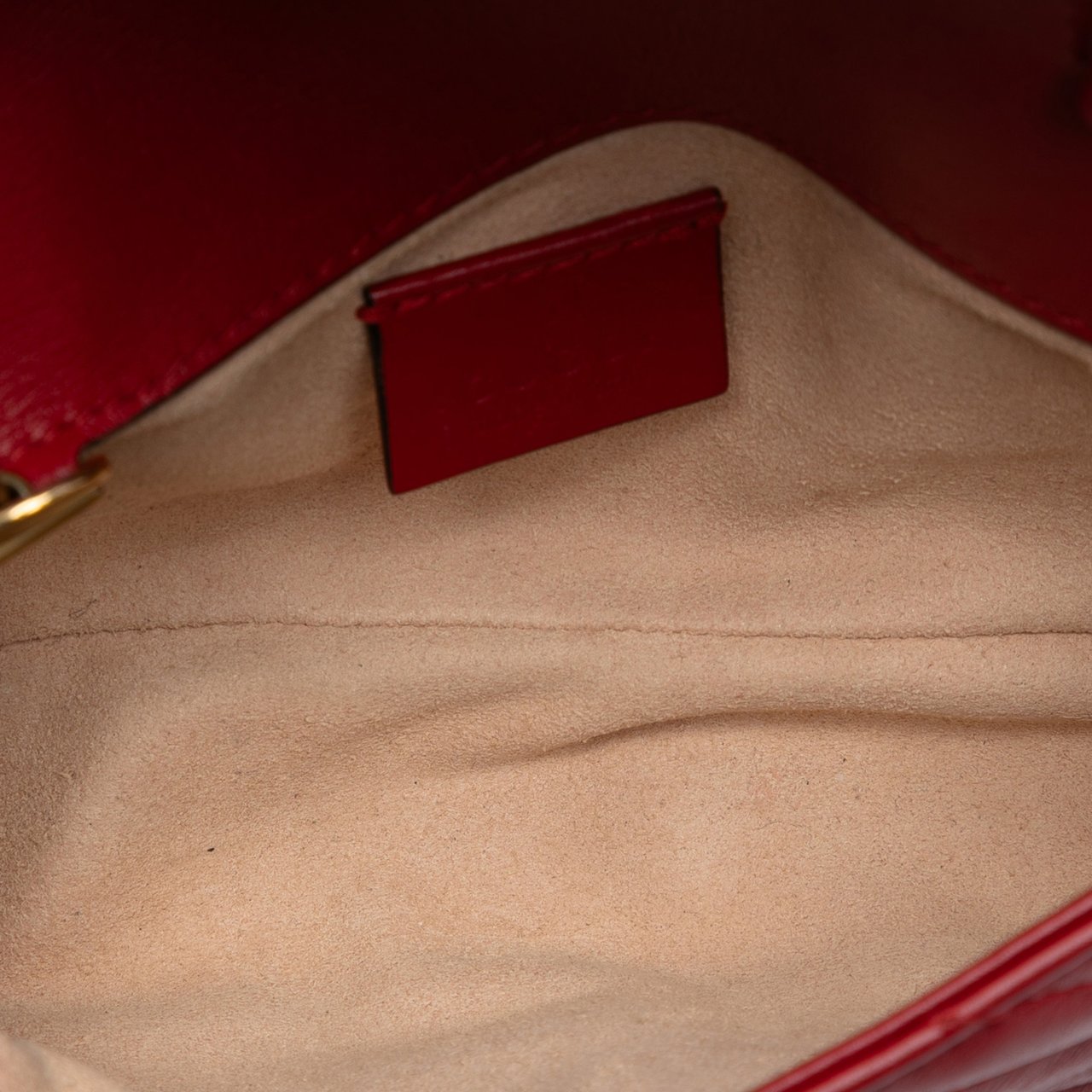 Gucci Mini GG Marmont Matelasse Leather Flap Crossbody Rood