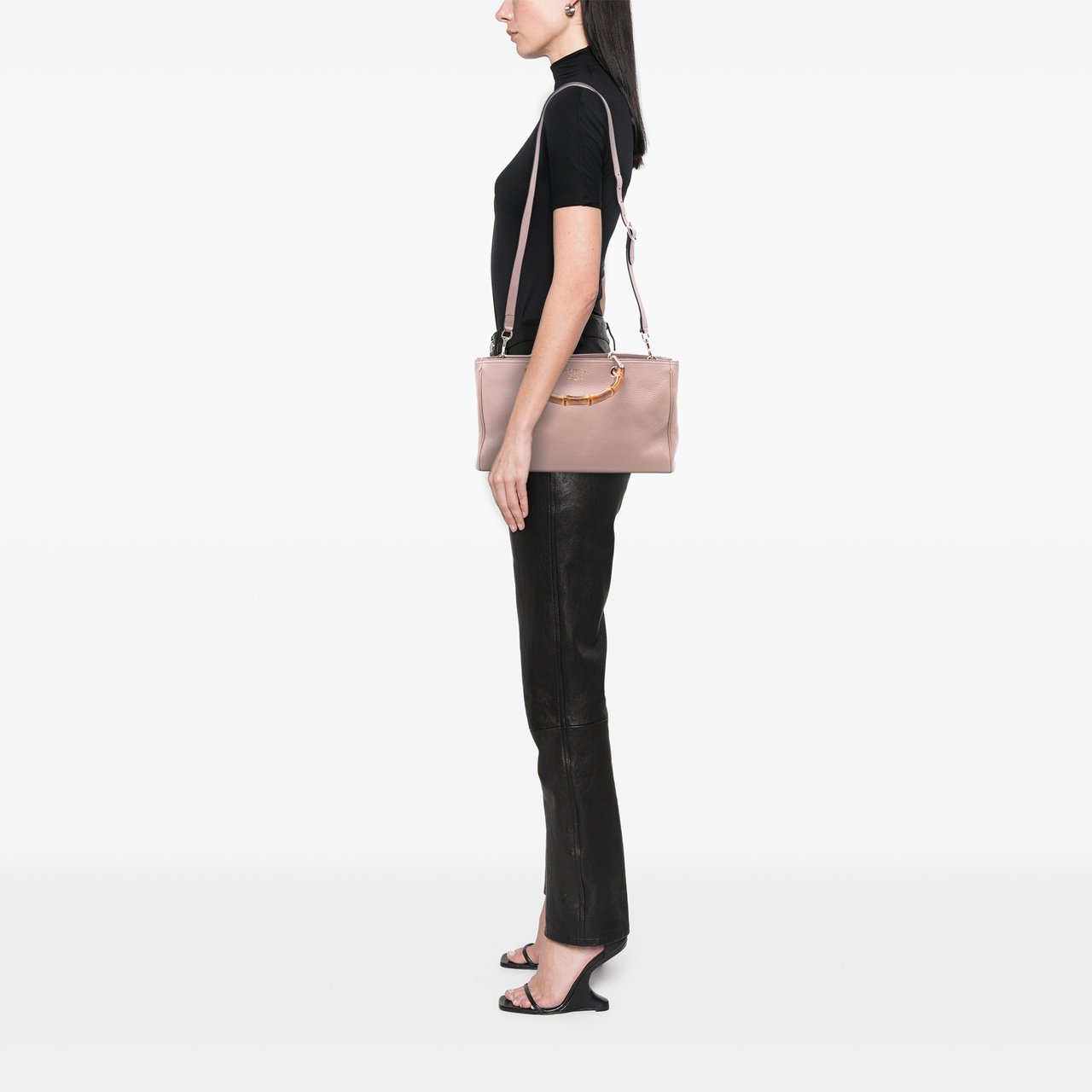Gucci Medium Calfskin Bamboo Shopper Satchel Roze