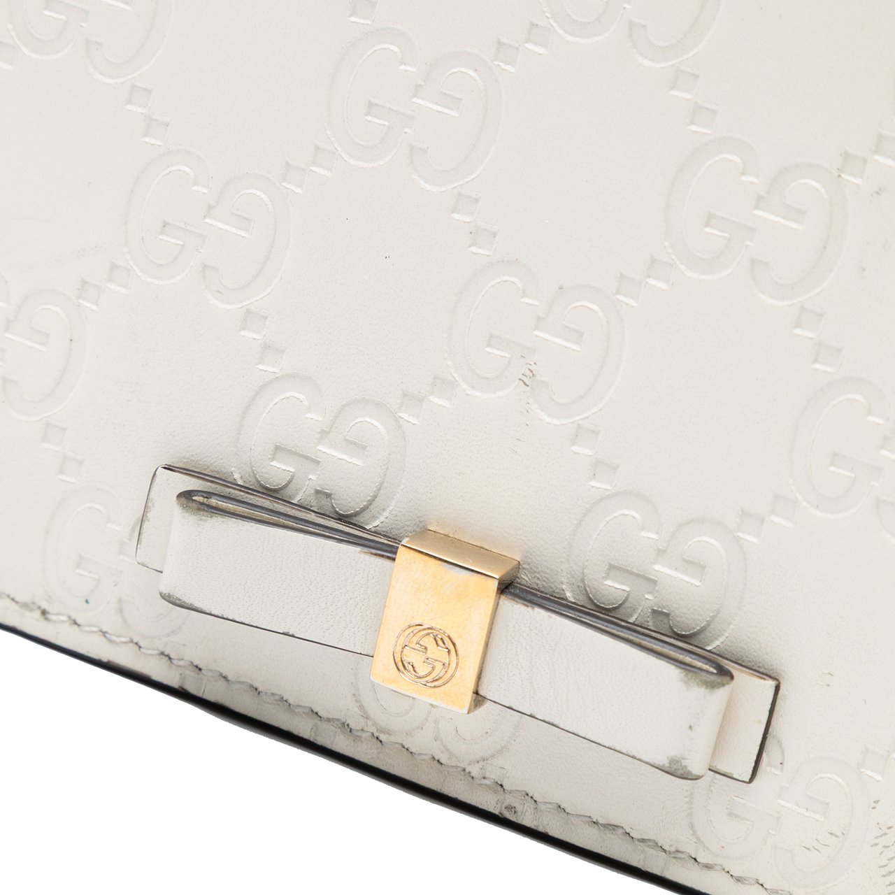 Gucci Mini Guccissima Bow Signature Wallet On Chain Wit