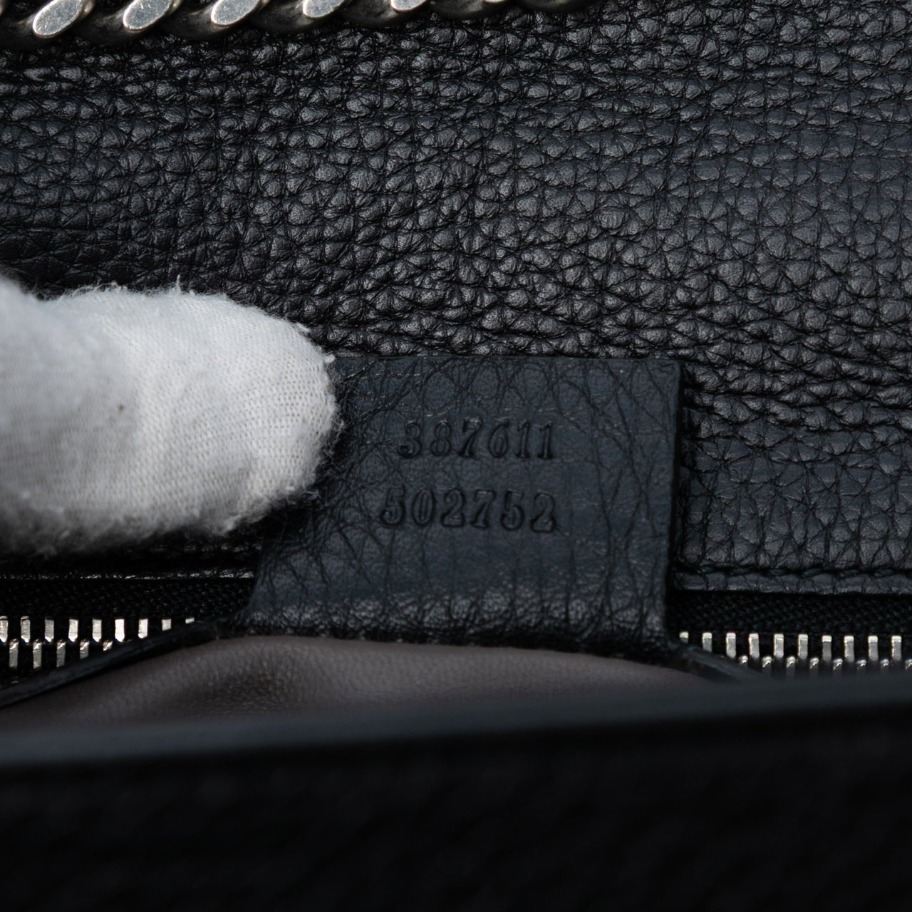 Gucci Medium Studded Leather Miss Bamboo Crossbody Zwart