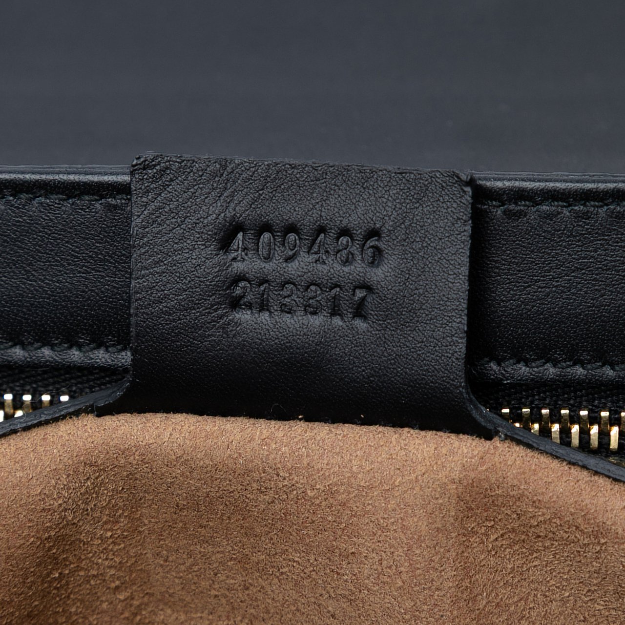 Gucci Medium GG Supreme Padlock Shoulder Bag Bruin