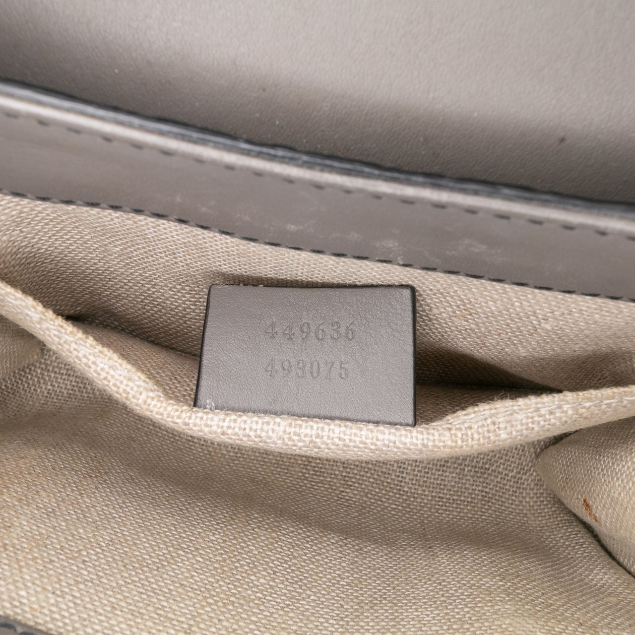 Gucci Mini Microguccissima Emily Crossbody Grijs