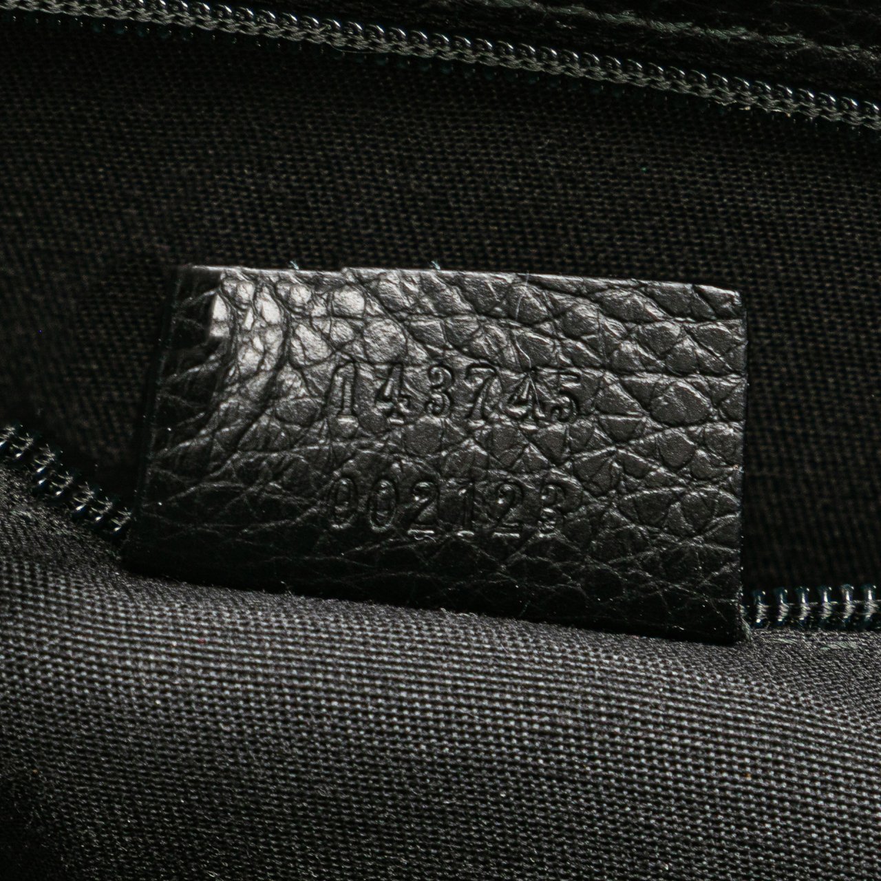Gucci GG Nylon Shoulder Bag Zwart
