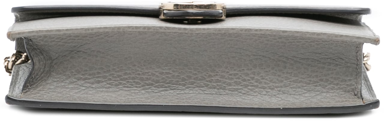 Gucci Leather Interlocking G Dollar Wallet on Chain Grijs