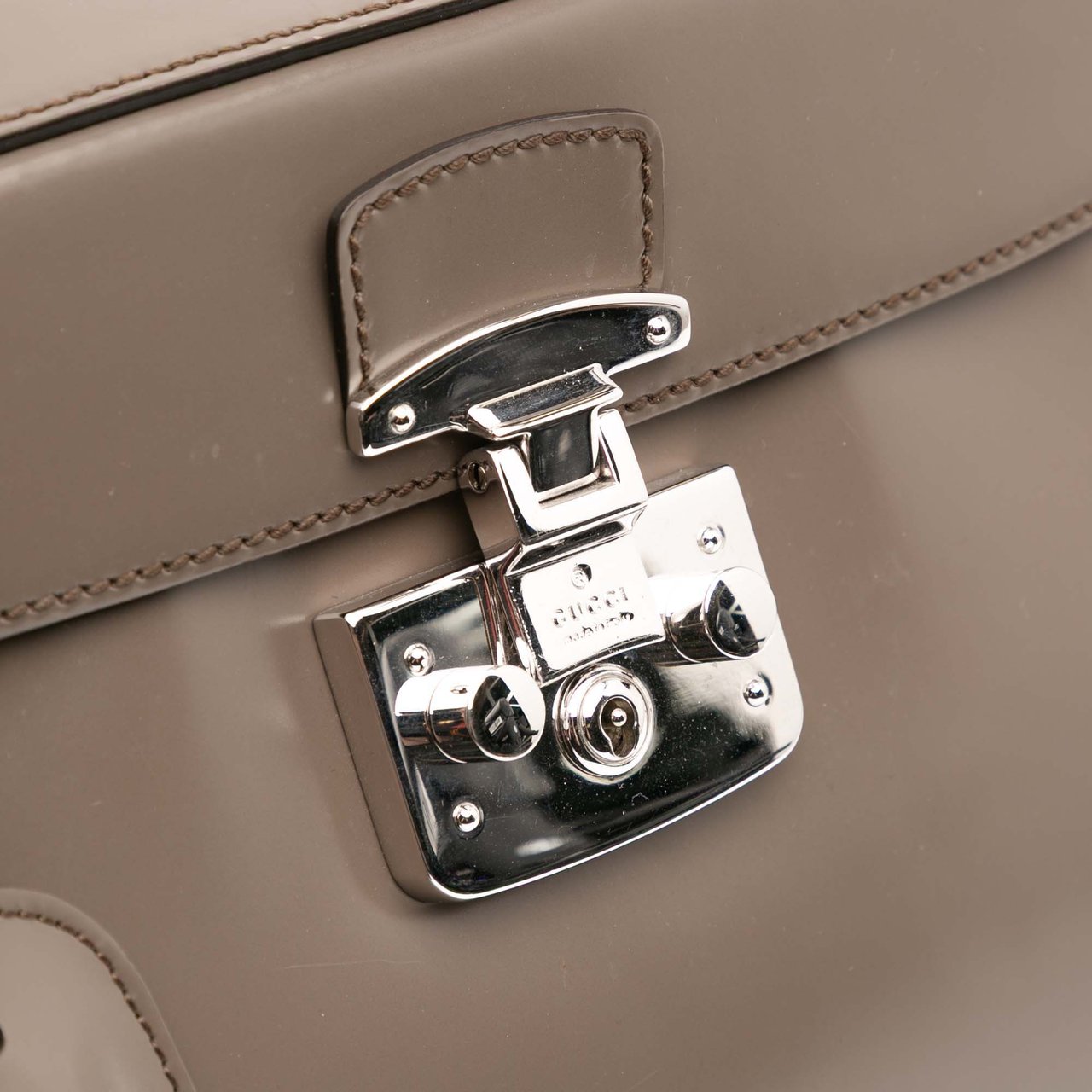 Gucci Medium Smooth Calfskin Bamboo Lady Lock Handbag Bruin