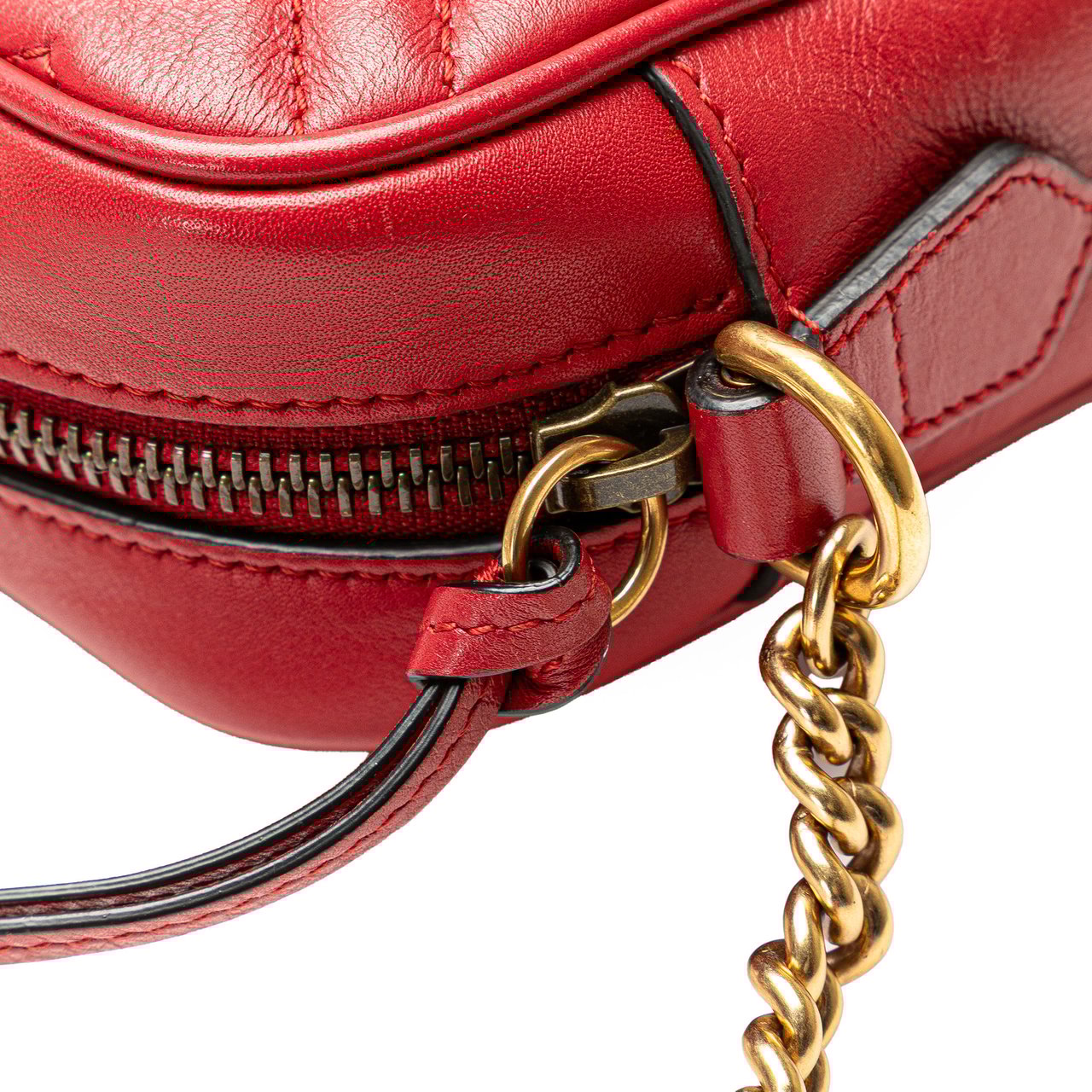 Gucci Mini GG Marmont Matelasse Leather Crossbody Rood