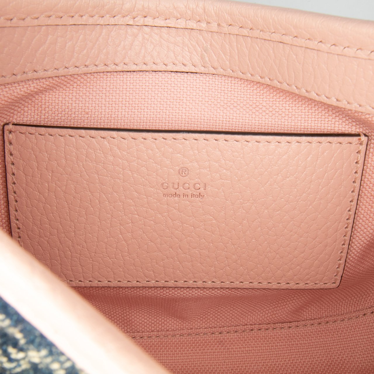 Gucci Limited Edition Mini GG Denim Embroidered Floral Jackie 1961 Crossbody Blauw