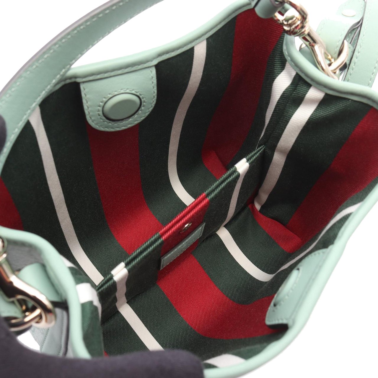 Gucci Small GG Supreme Emblem Bucket Bag Groen