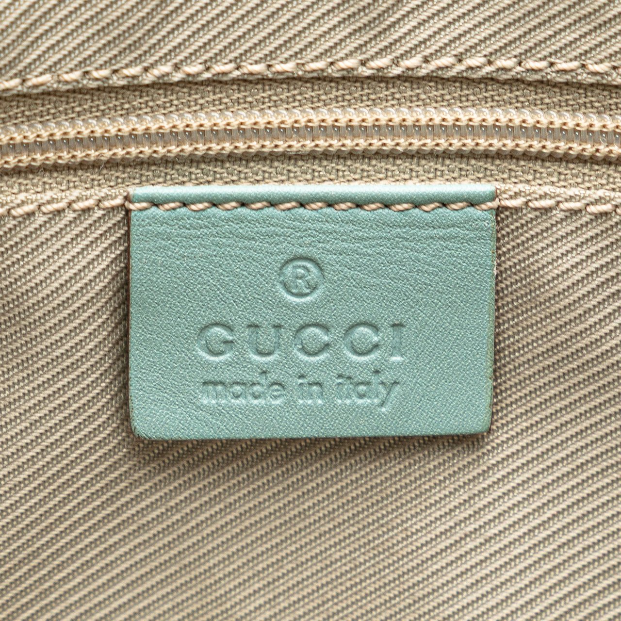 Gucci G Square Suede Hobo Blauw