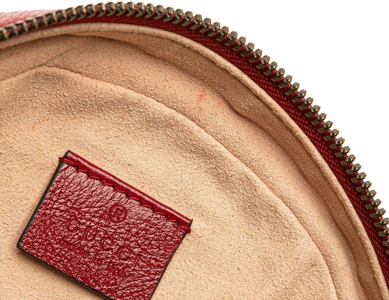Gucci Mini GG Marmont Matelasse Leather Round Crossbody Rood
