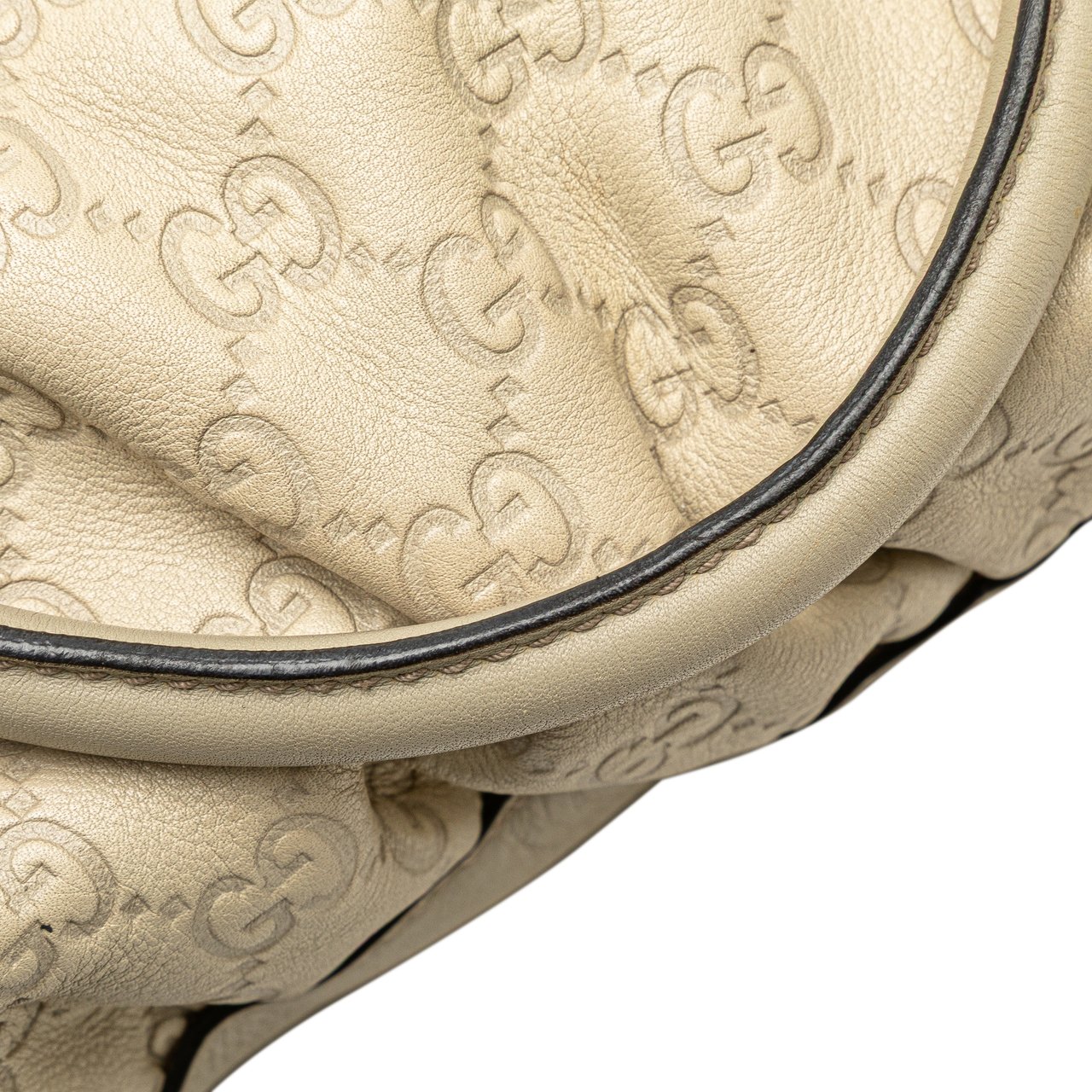 Gucci Guccissima Abbey D Ring Tote Wit