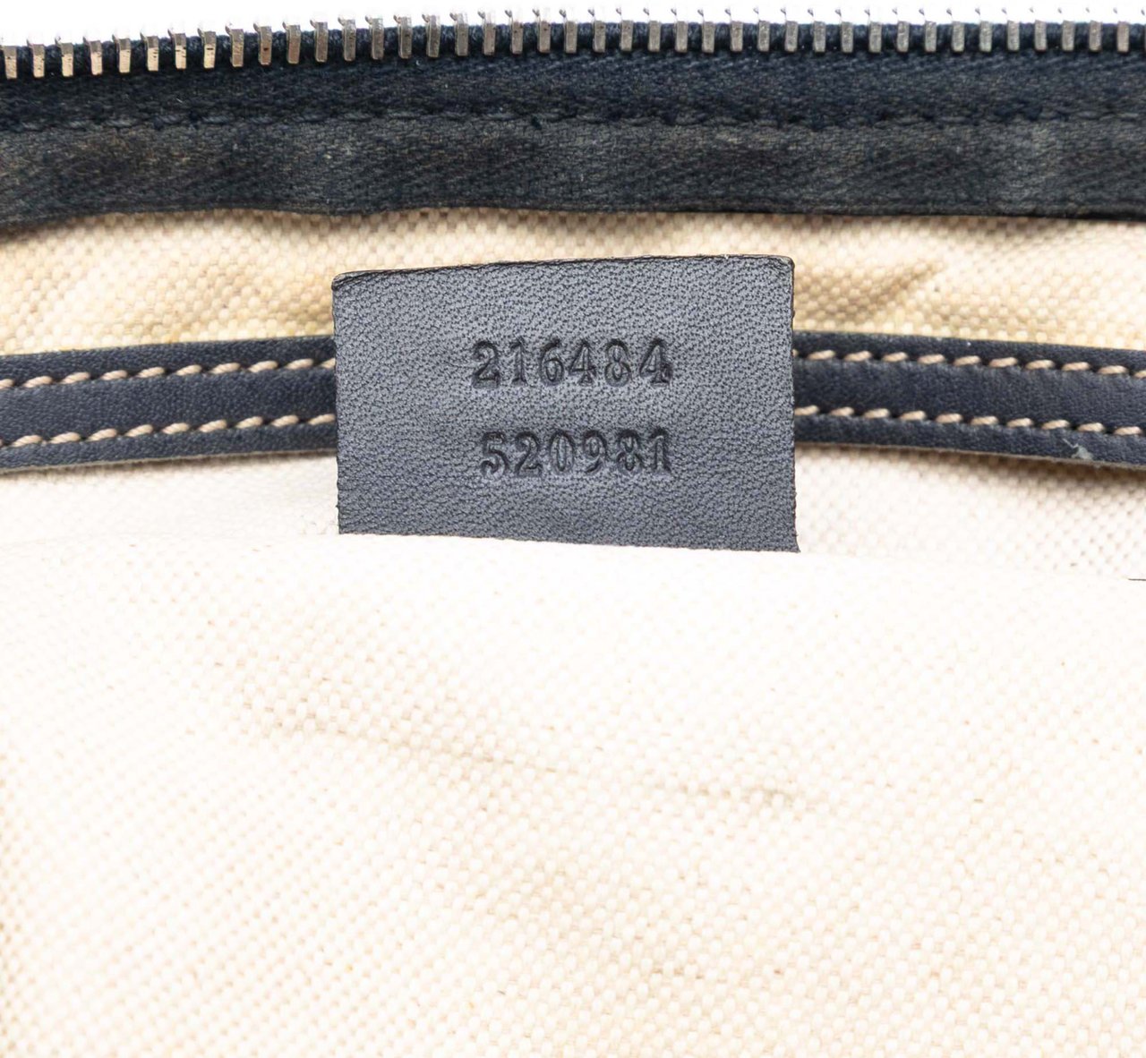 Gucci Large GG Supreme Joy Duffel Bag Bruin