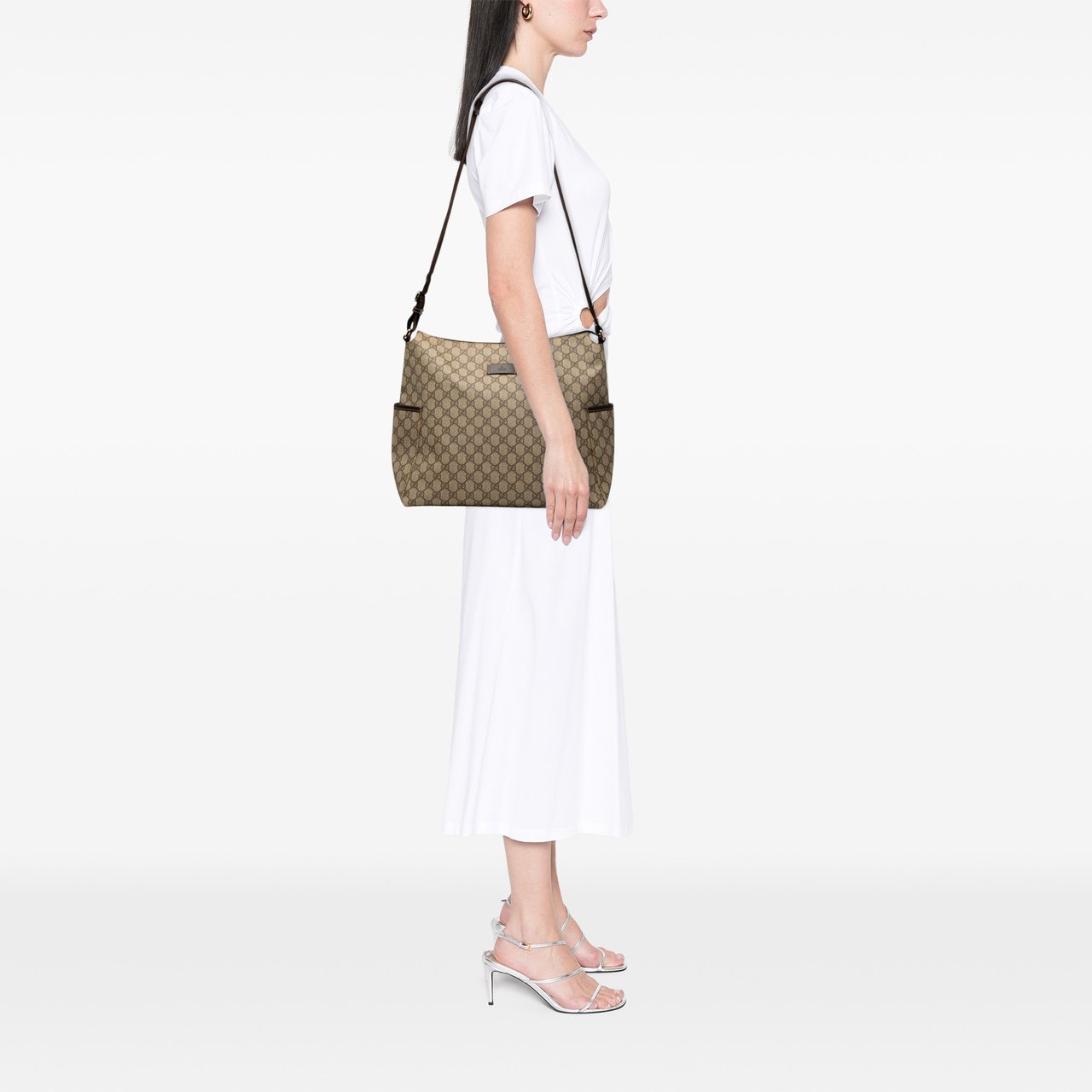 Gucci GG Supreme Diaper Messenger Bag Bruin