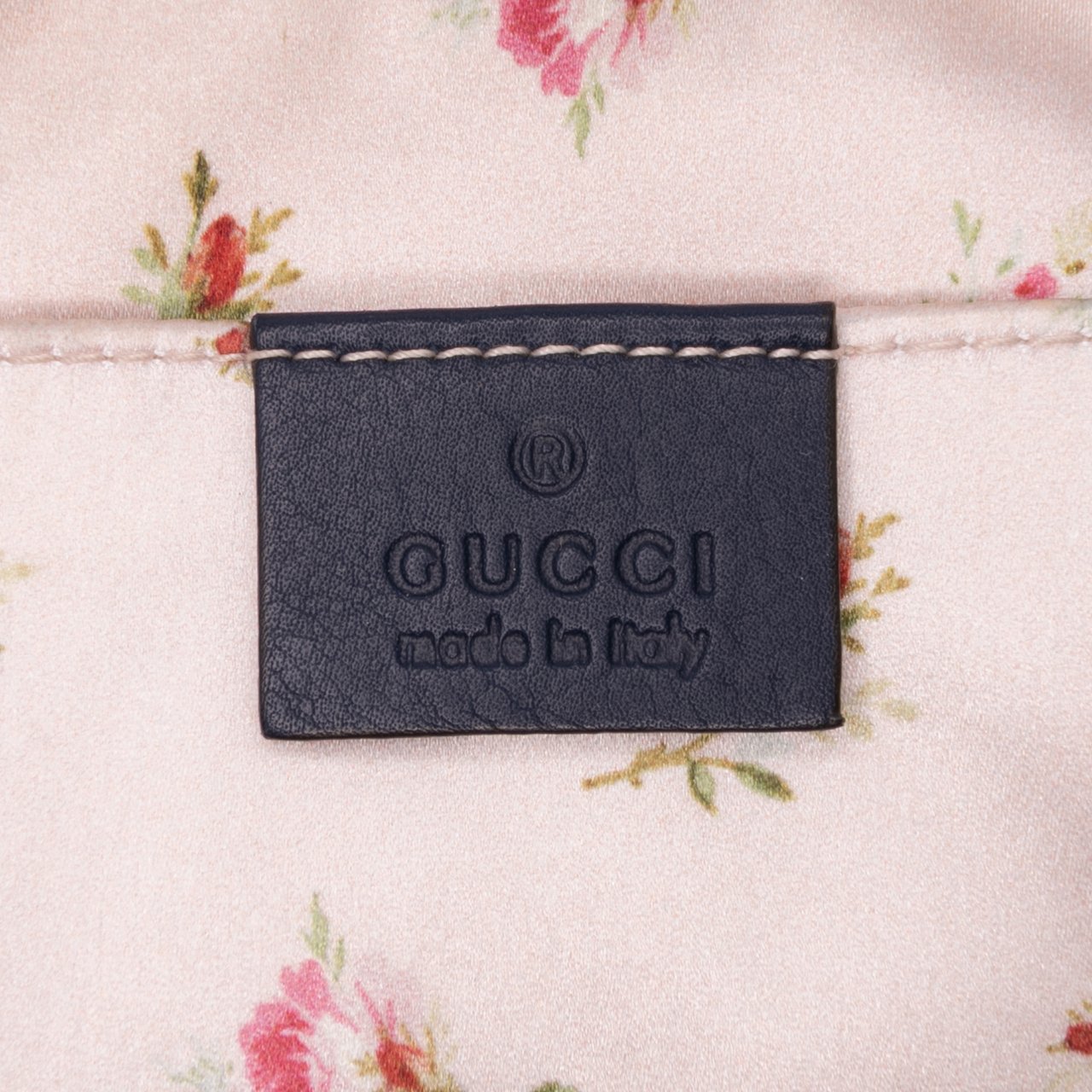 Gucci Small GG Marmont Embroidered Matelasse Denim Crossbody Blauw