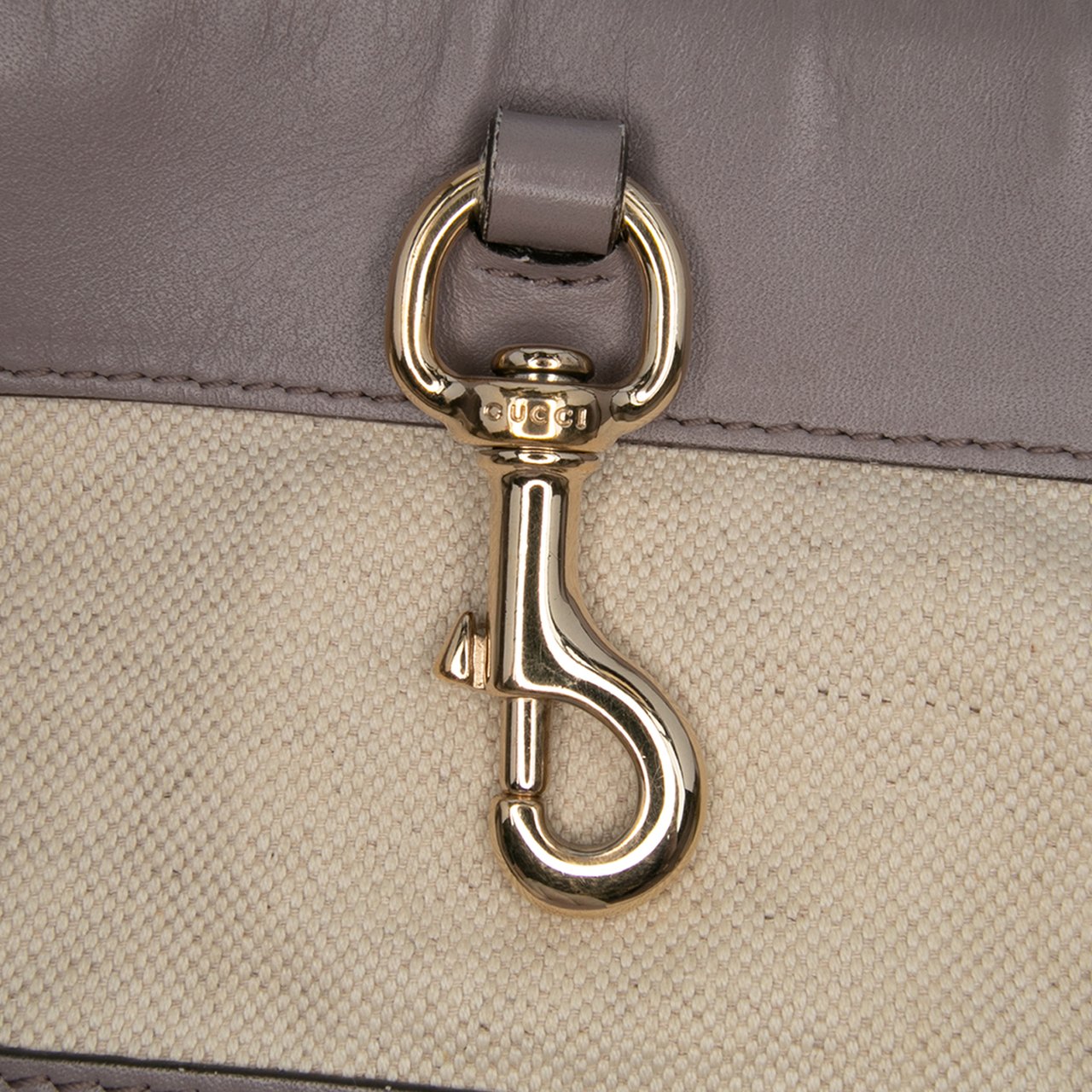 Gucci Medium Microguccissima Craft Tote Paars