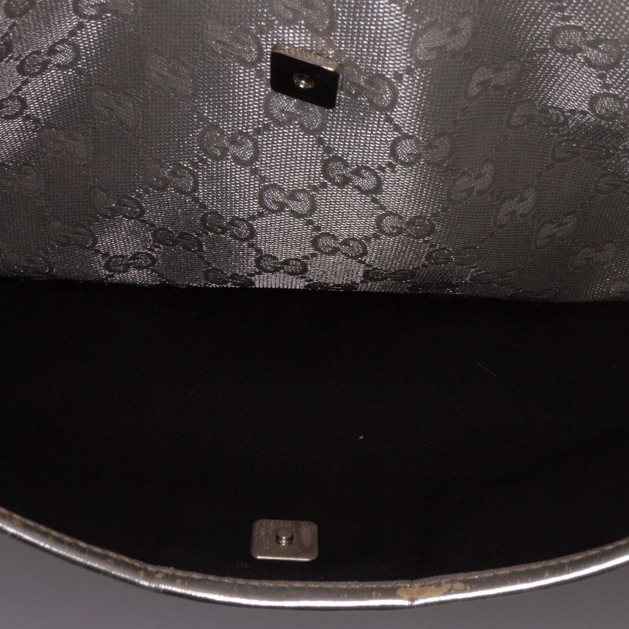 Gucci GG Canvas Web Crossbody Zilver