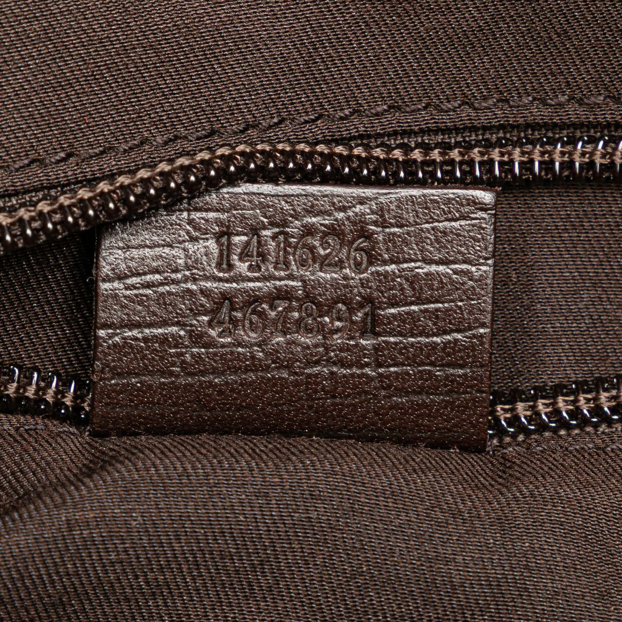 Gucci GG Supreme Crossbody Bruin