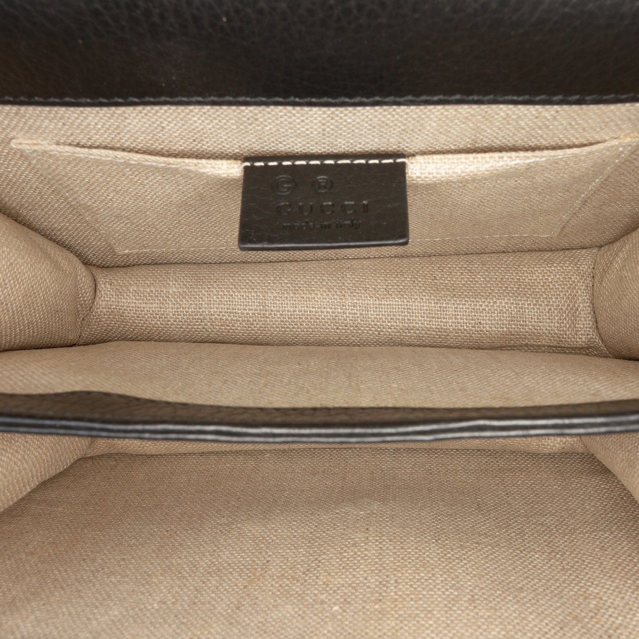 Gucci Small Dollar Calfskin Interlocking G Crossbody Zwart
