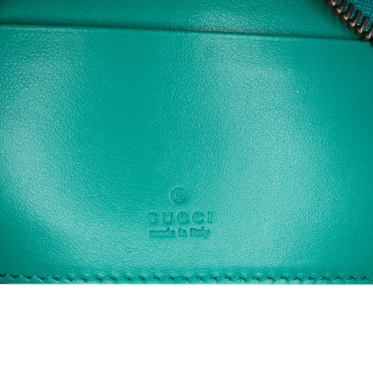 Gucci Mini GG Marmont Matelasse Velvet Torchon Half Moon Bag Groen