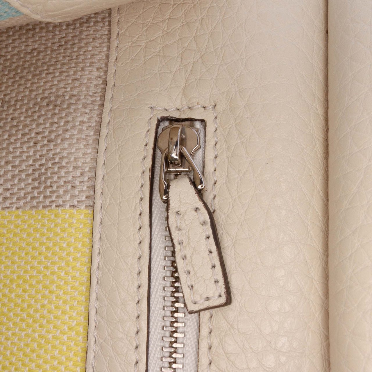 Gucci Leather Bamboo Daily Crossbody Wit