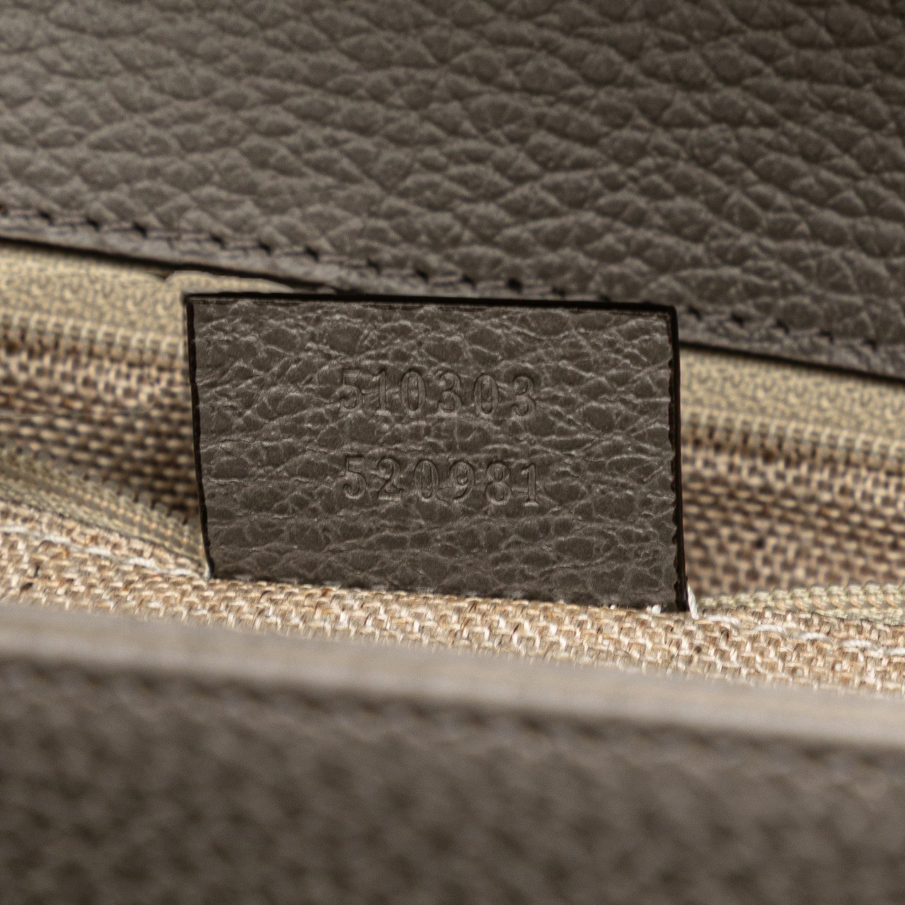 Gucci Medium Dollar Calfskin Interlocking G Crossbody Grijs