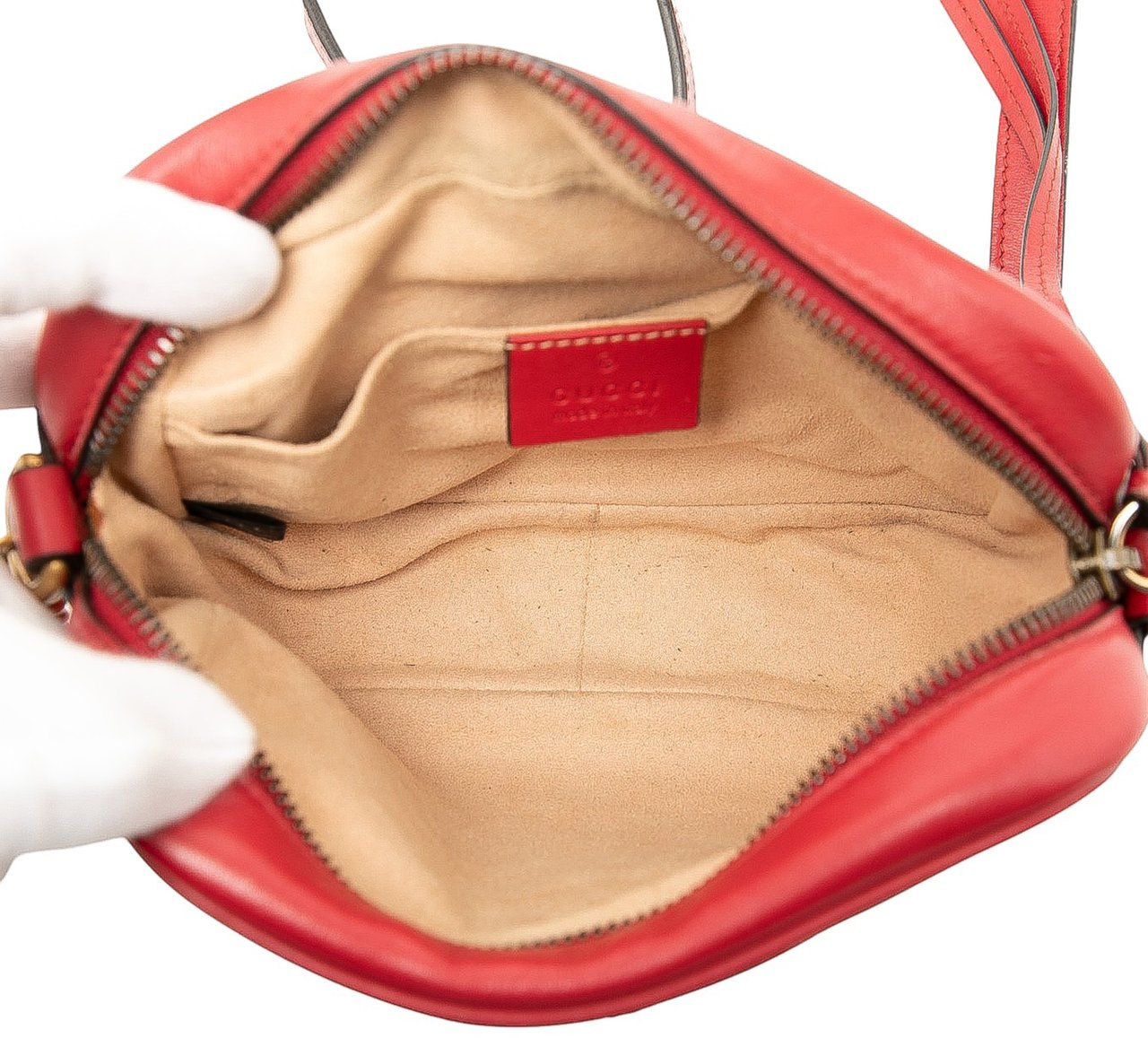 Gucci Mini GG Marmont Matelasse Leather Crossbody Rood