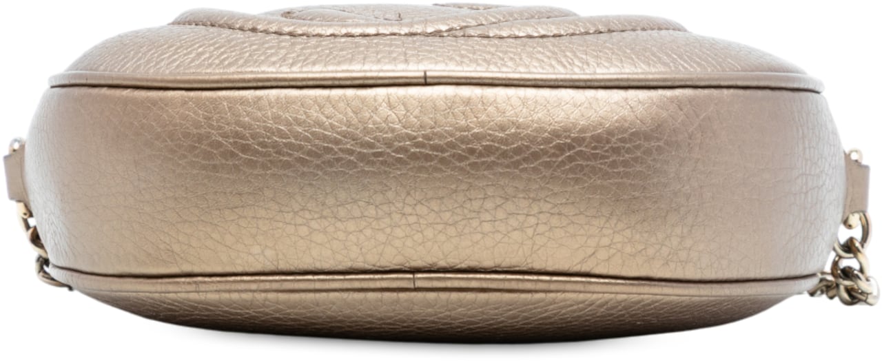 Gucci Mini Metallic Pebbled Calfskin Soho Chain Crossbody Goud