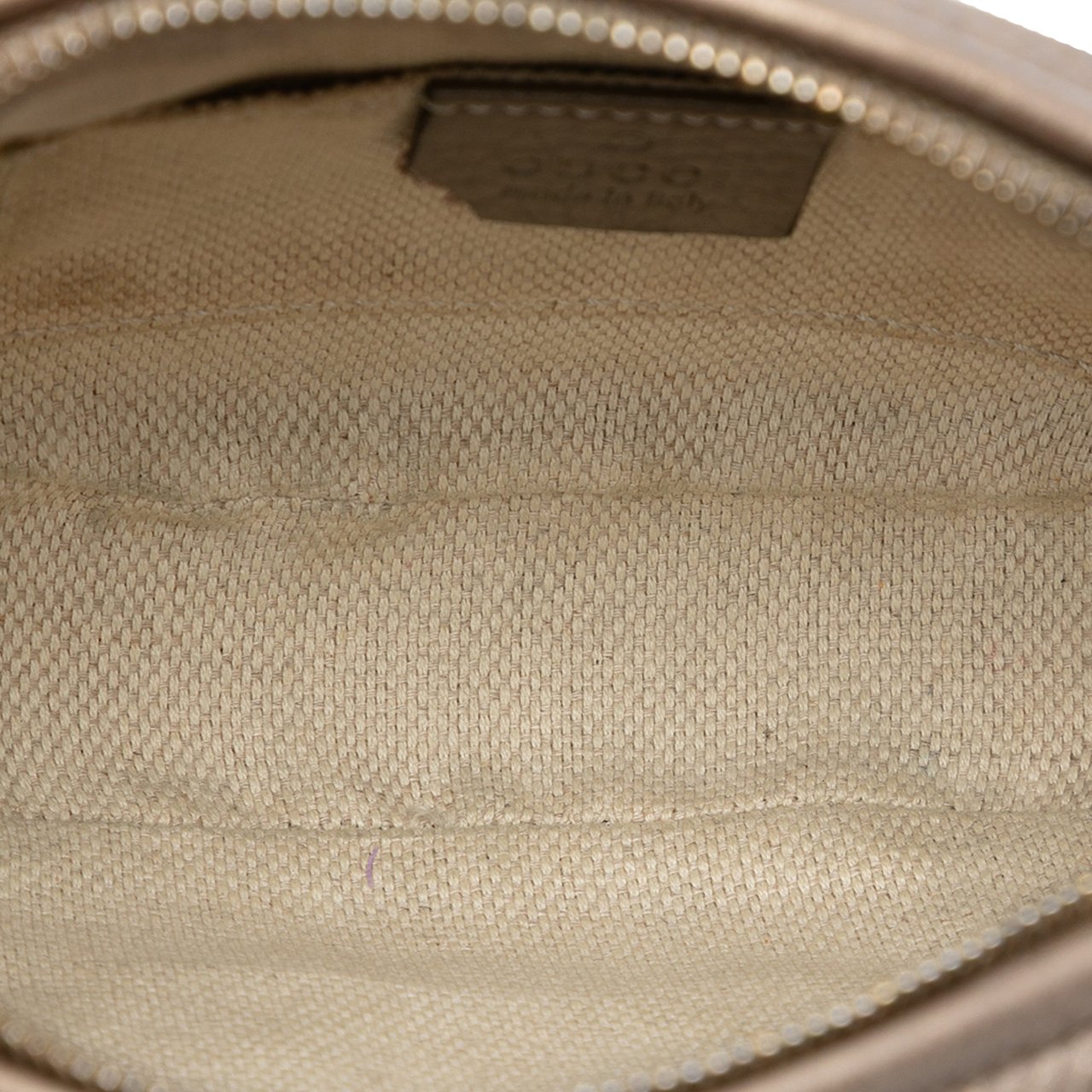 Gucci Mini Metallic Pebbled Calfskin Soho Chain Crossbody Goud