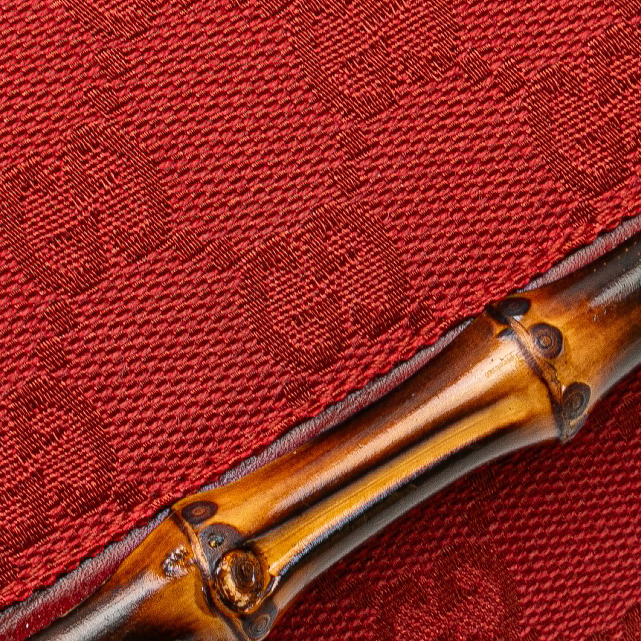 Gucci GG Canvas Bamboo Bar Crossbody Rood