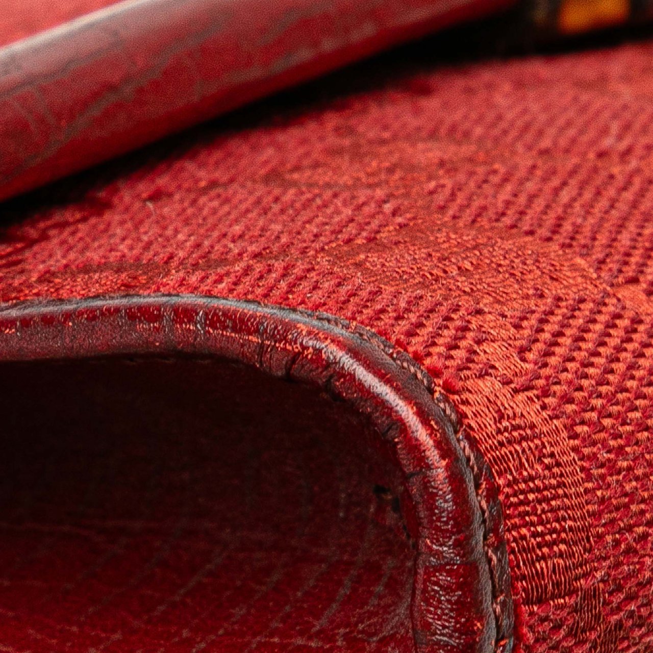 Gucci GG Canvas Bamboo Bar Crossbody Rood