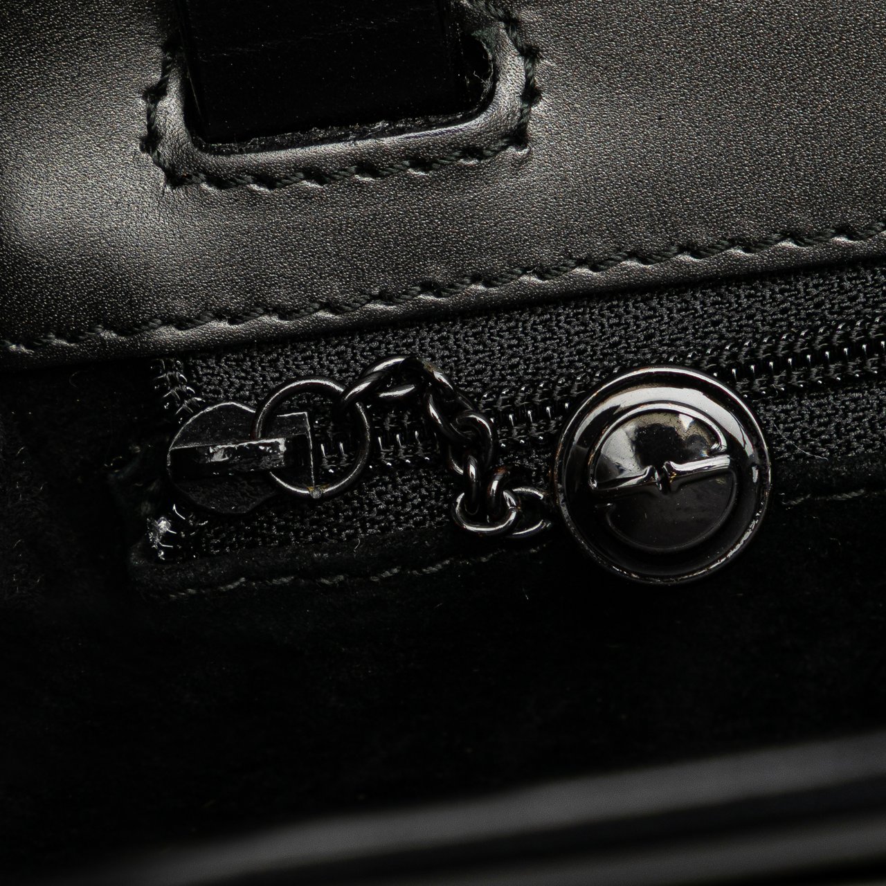 Gucci Leather Convertible Tote Zwart