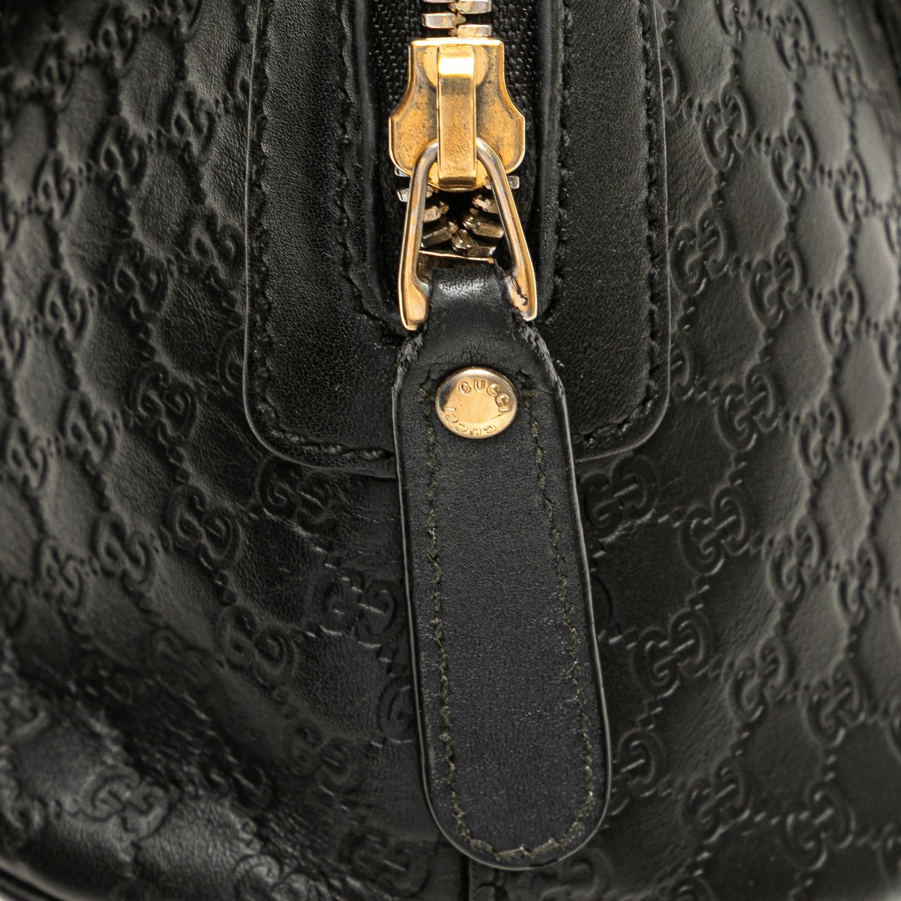 Gucci Mini Microguccissima Dome Satchel Zwart