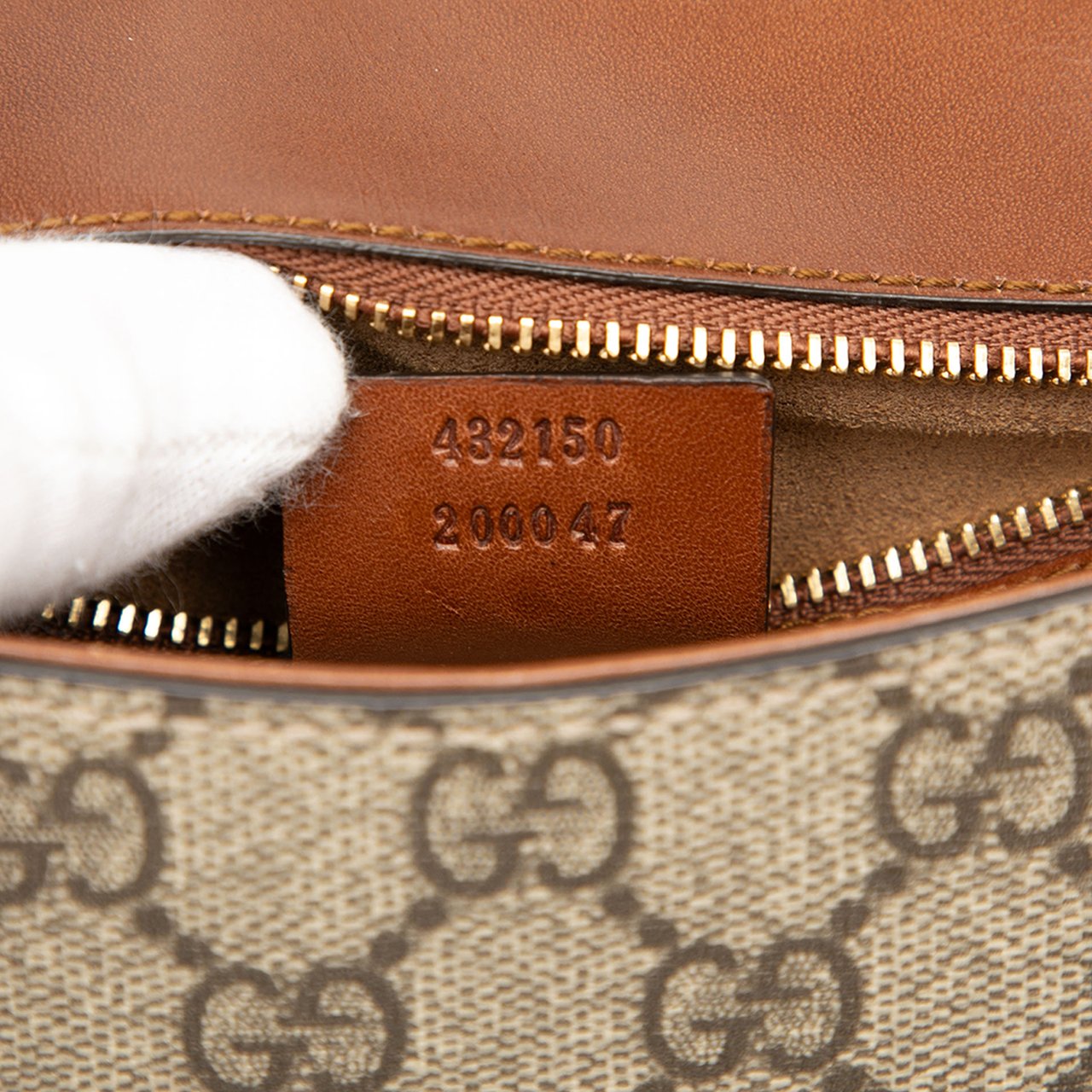 Gucci GG Supreme Linea A Crossbody Bruin