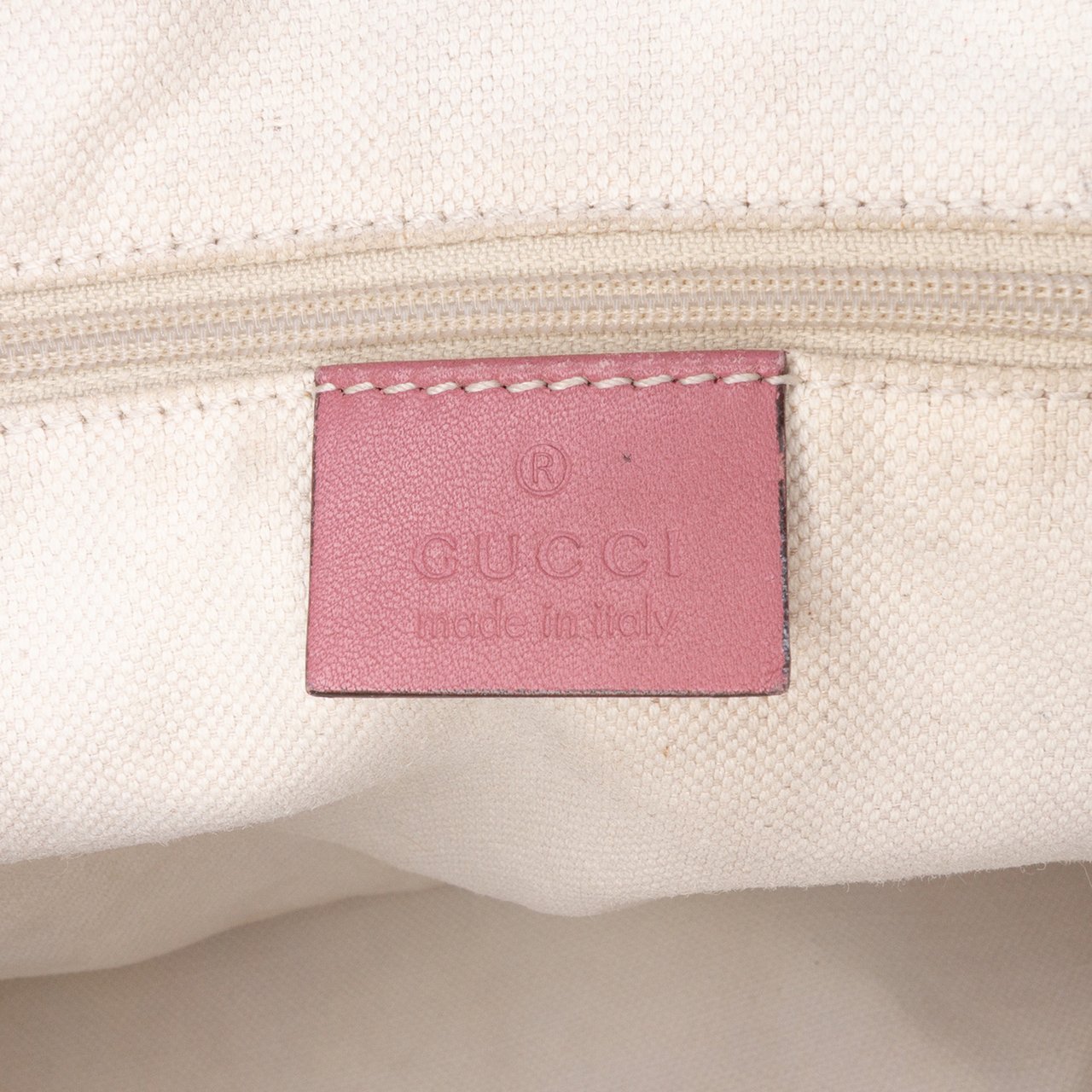 Gucci Microguccissima Sukey Satchel Roze