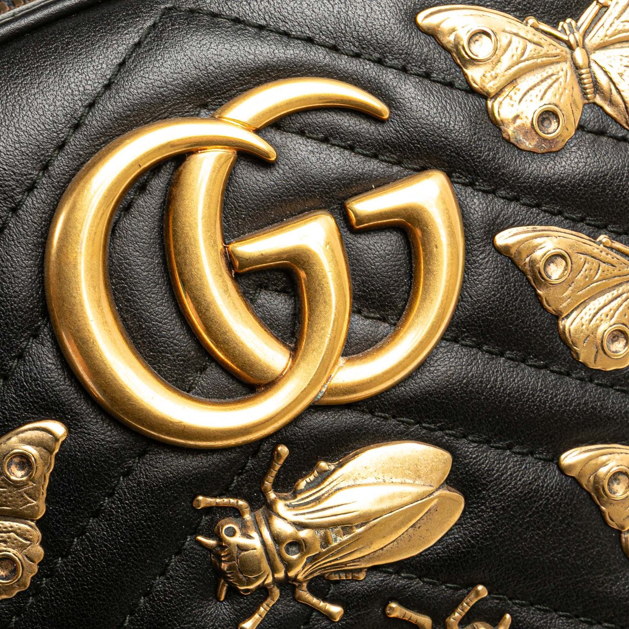 Gucci GG Marmont Matelasse Leather Animalier Belt Bag Zwart