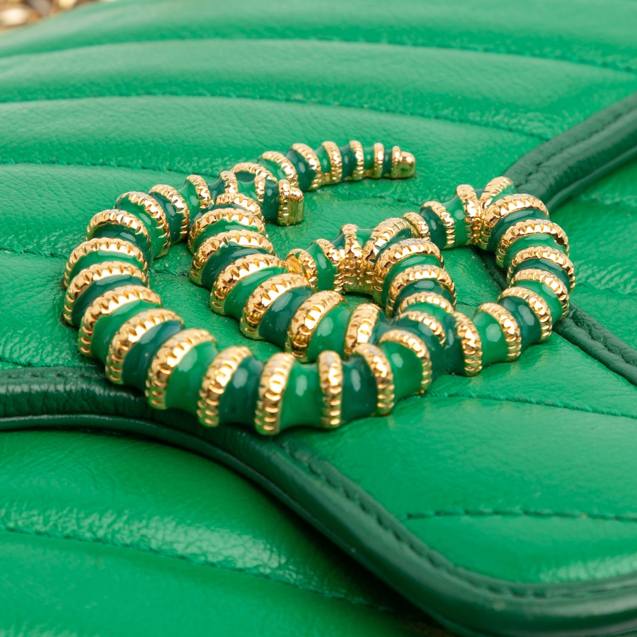 Gucci Small GG Marmont Matelasse Leather Torchon Flap Crossbody Groen