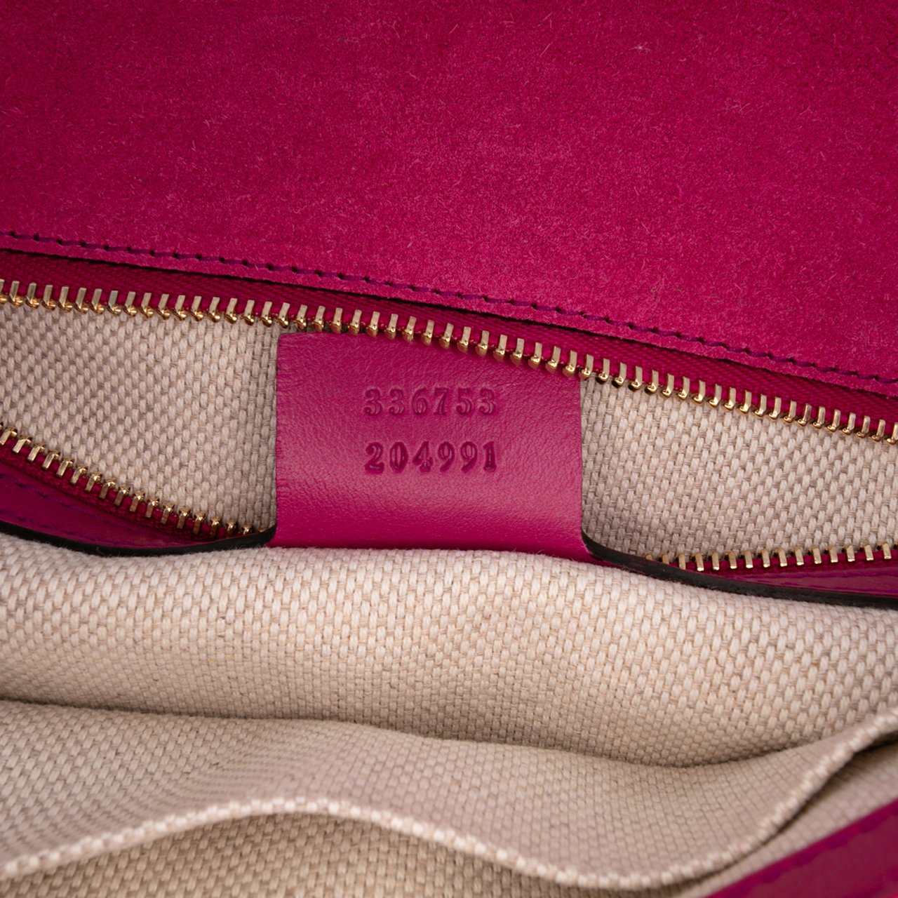 Gucci Soft Patent Soho Disco Clutch Roze