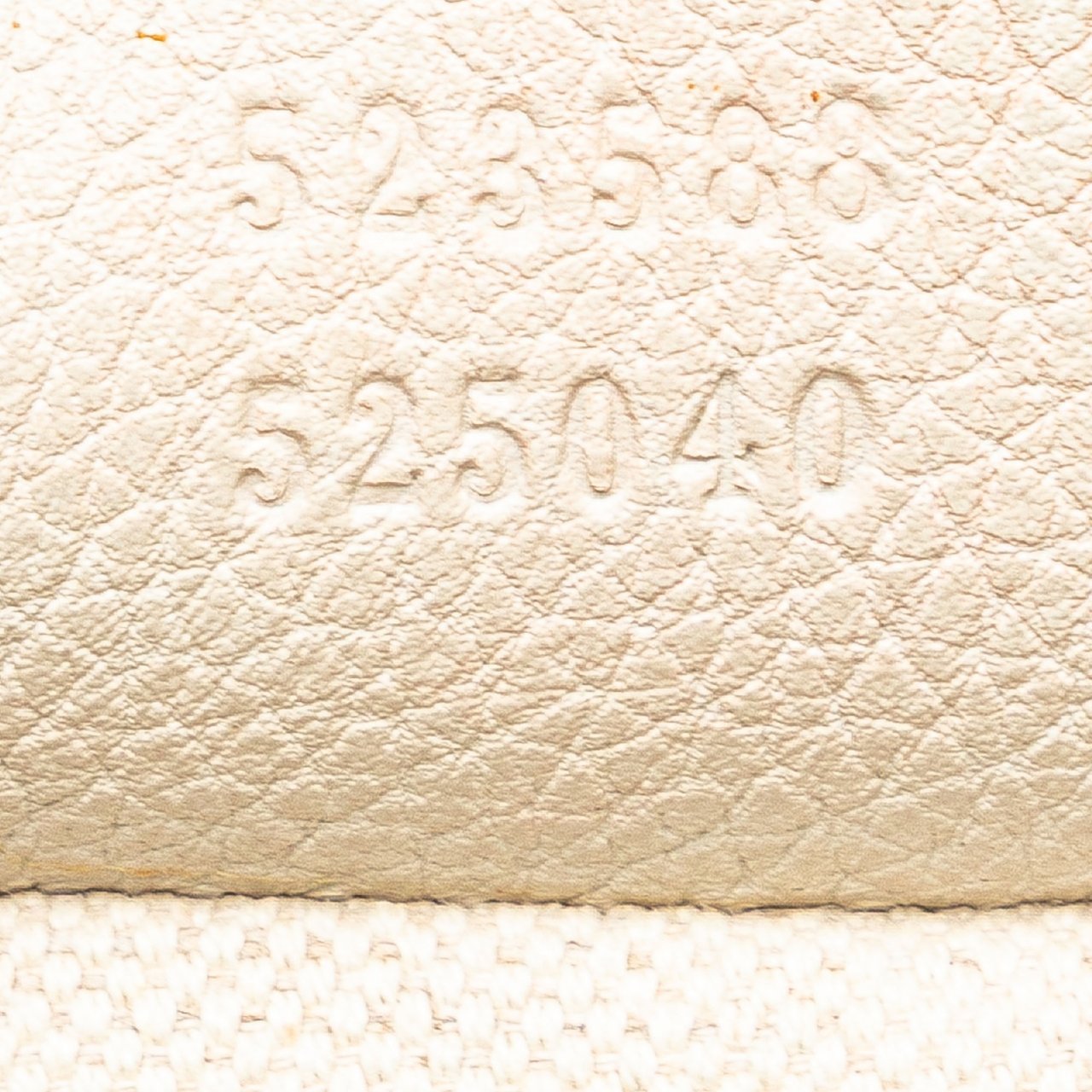 Gucci Leather Logo Half Moon Crossbody Wit